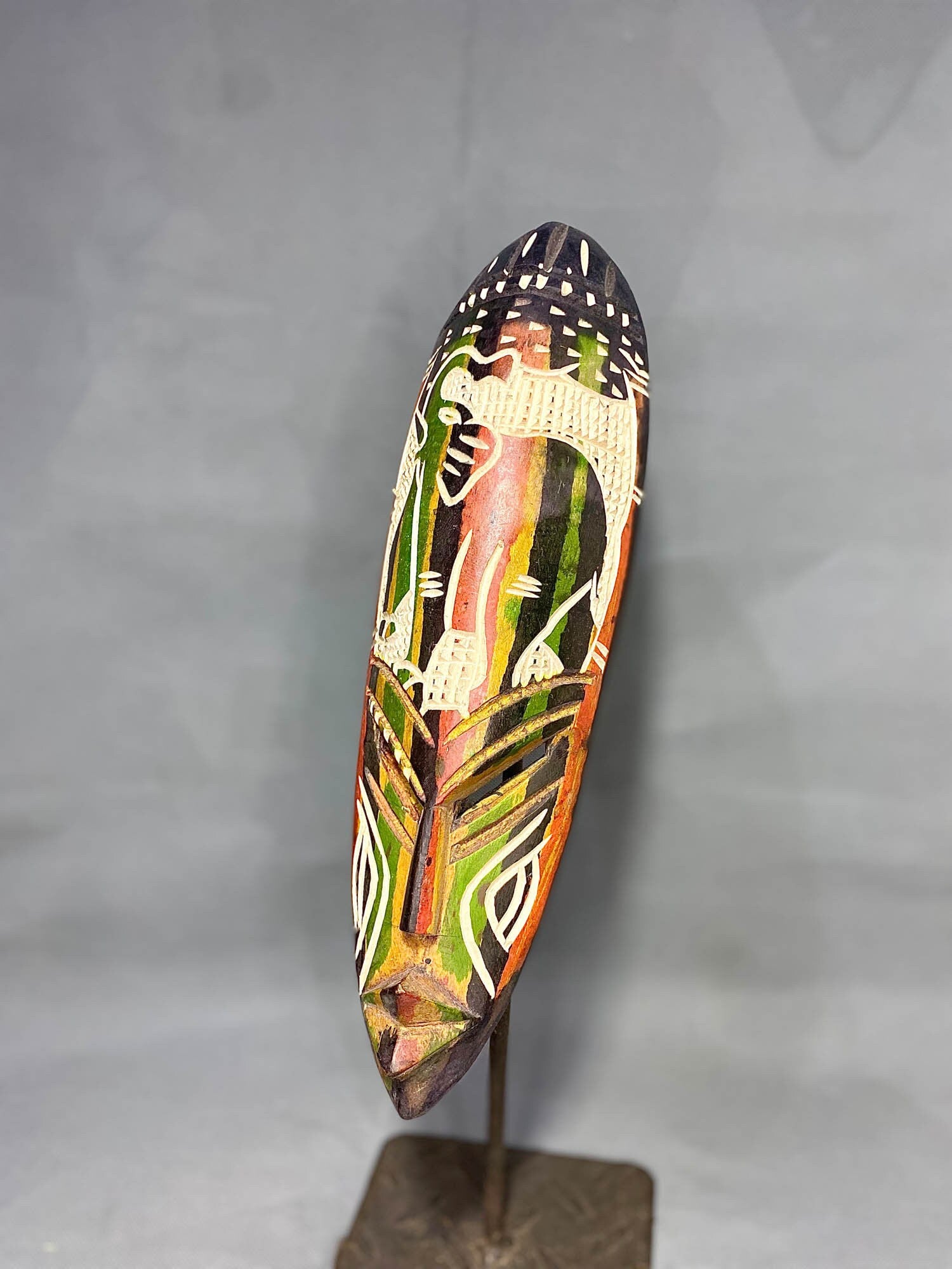 antique wall african mask Traditional vintage education Décor Wood Mask in a Dark Palette- 542