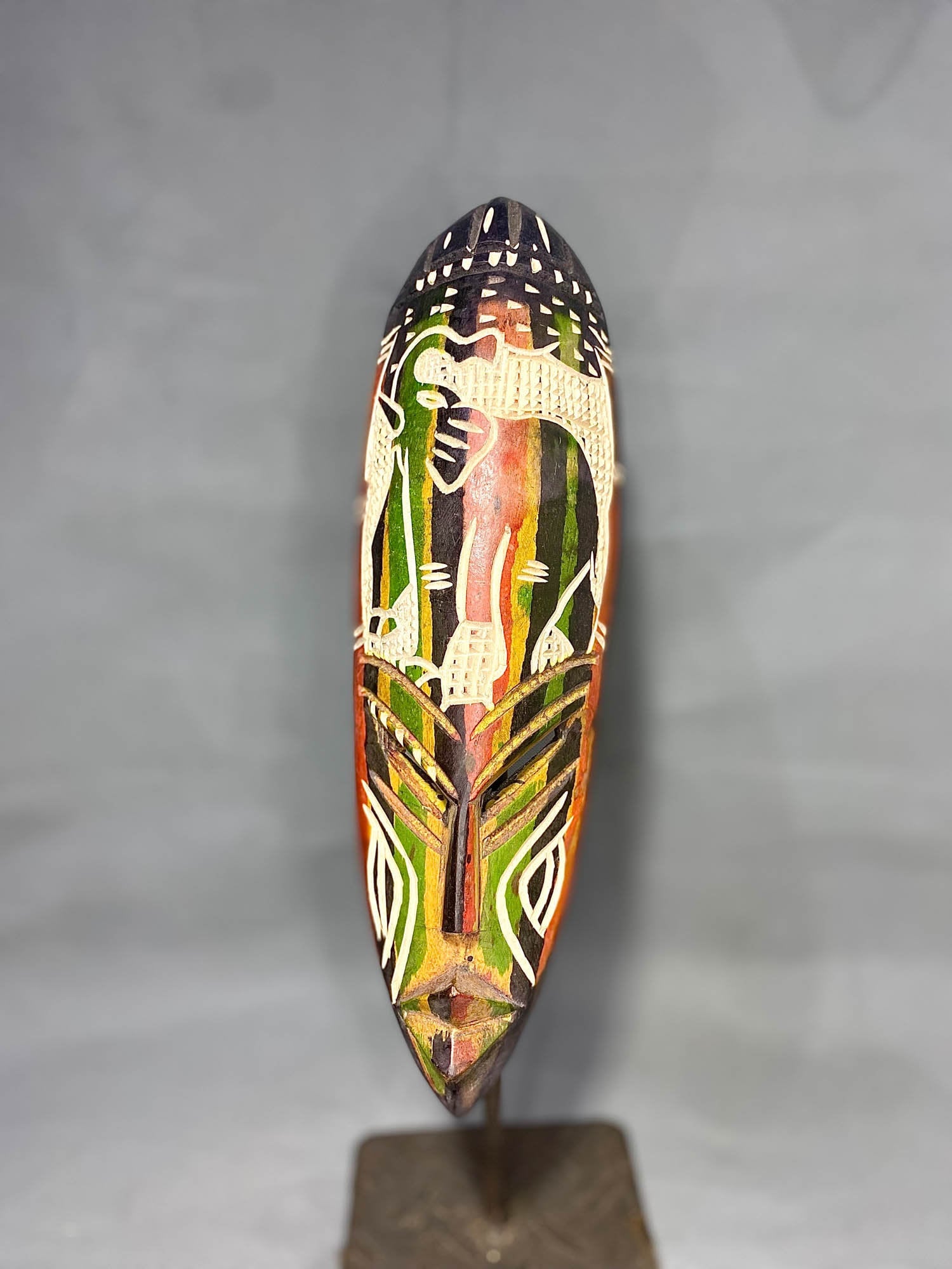 antique wall african mask Traditional vintage education Décor Wood Mask in a Dark Palette- 542