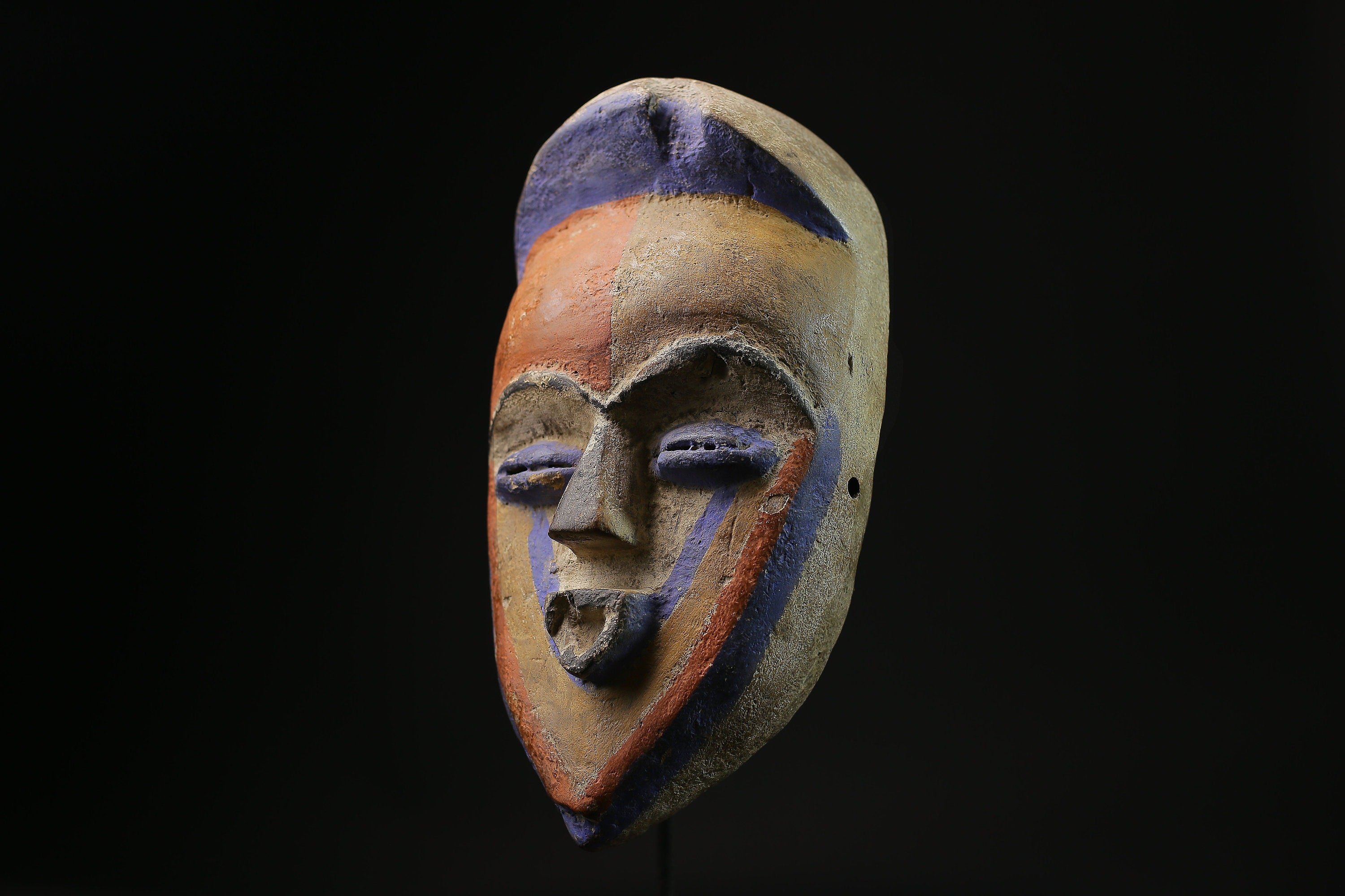 African Tribal Face Mask Authentic traditional Muminia mask in Lega art-G2090
