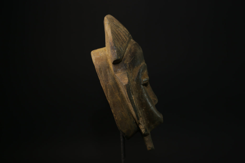 African Tribal Face Guro mask African mask whose forehead is divided mask- 5326