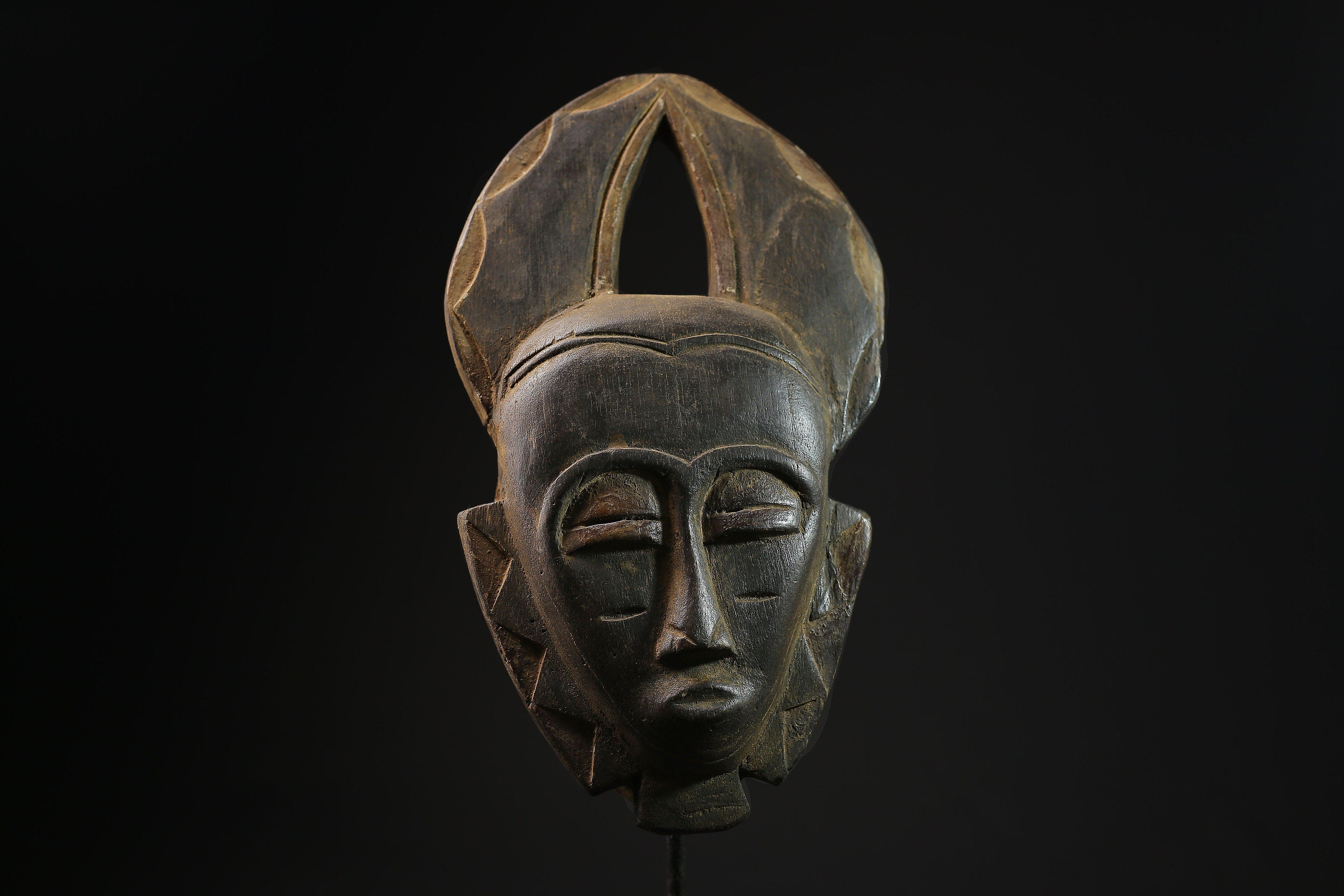 African Mask - Hand-Carved Wooden Baule Tribal Mask - Unique Wall Hanging Art Décor for Home and Ethnic Collectible Display-7860