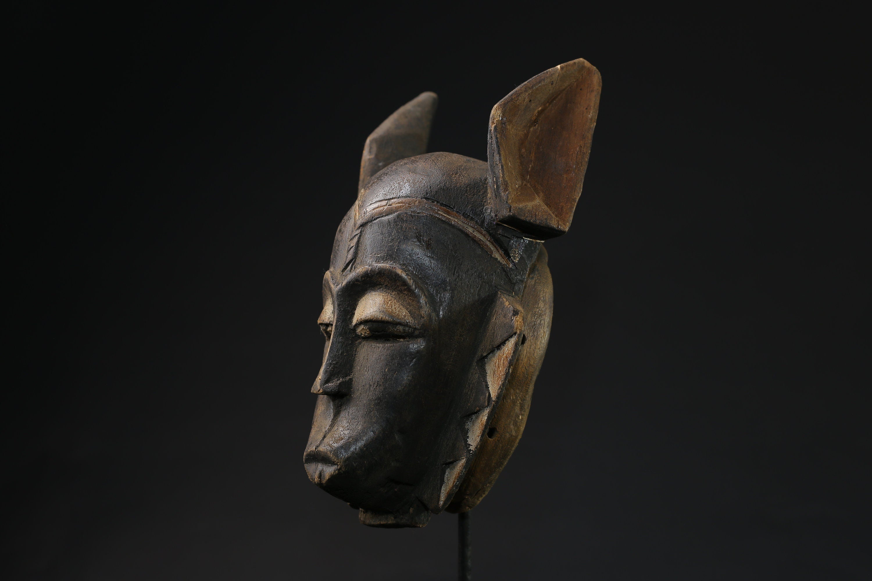 African Tribal Face Mask Wood Hand Carved Vintage Wall Hanging Guro mask-5394