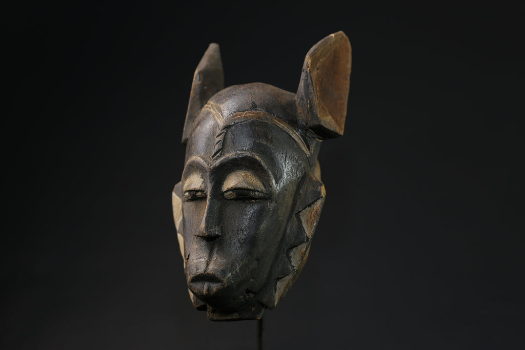 African Tribal Face Mask Wood Hand Carved Vintage Wall Hanging Guro mask-5394