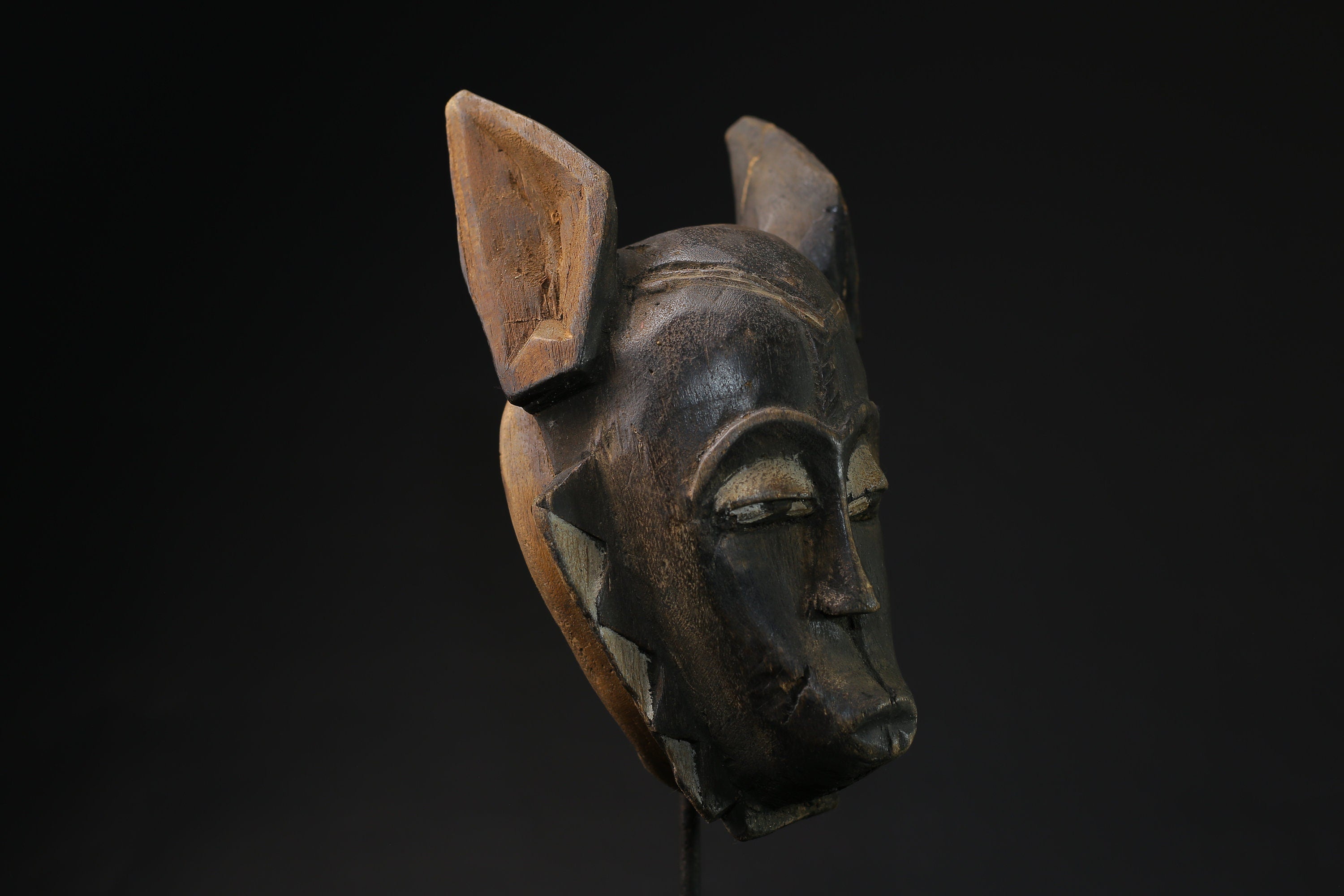 African Tribal Face Mask Wood Hand Carved Vintage Wall Hanging Guro mask-5394