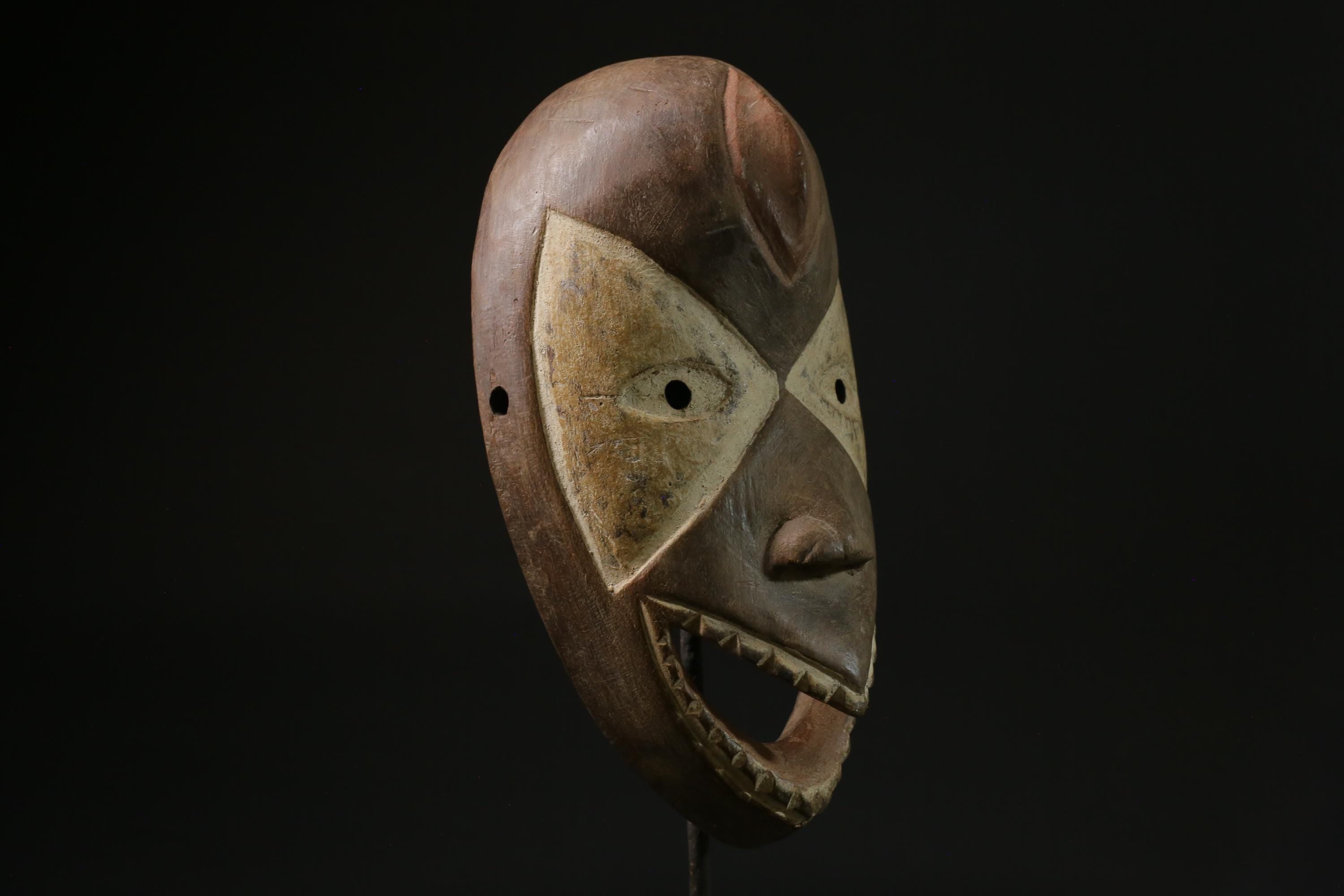 African Tribal Face Mask Wood Hand Carved Vintage Wall Hanging LEGA masks for wall-6838