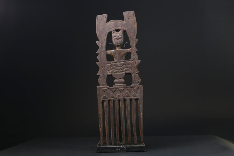 African Hand Carved figure West Comb Wooden African Swahili Carved-G2341