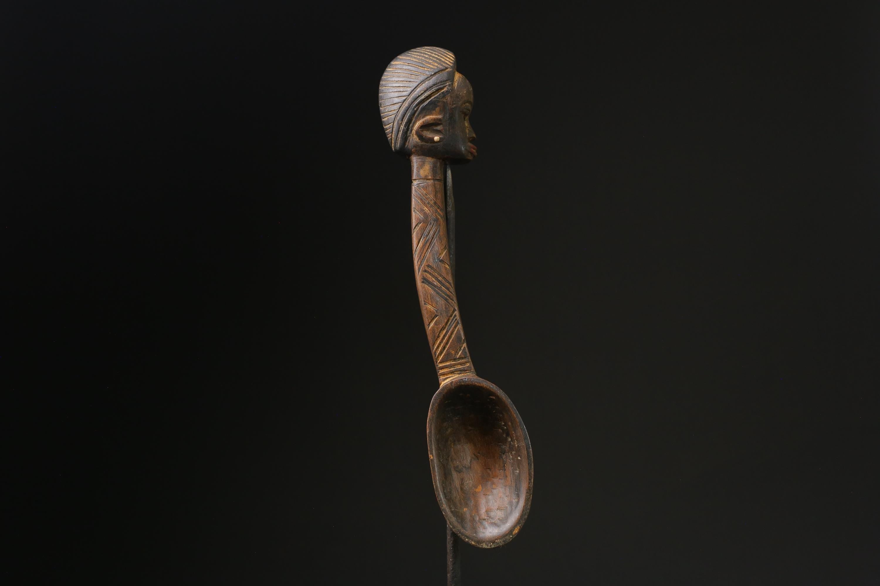 African Wooden figurine tribal Dan Wakemia Spoon Trophy wall mask -G2370