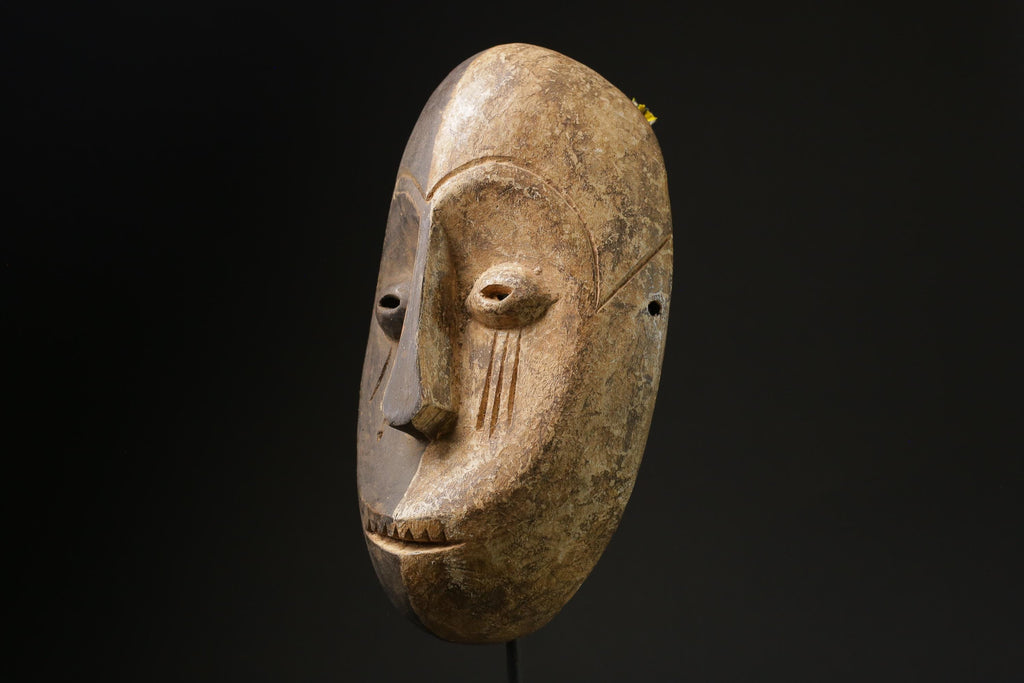 African Tribal Face Mask Wood Hand Carved Vintage Wall Hang Passport Mask-5605