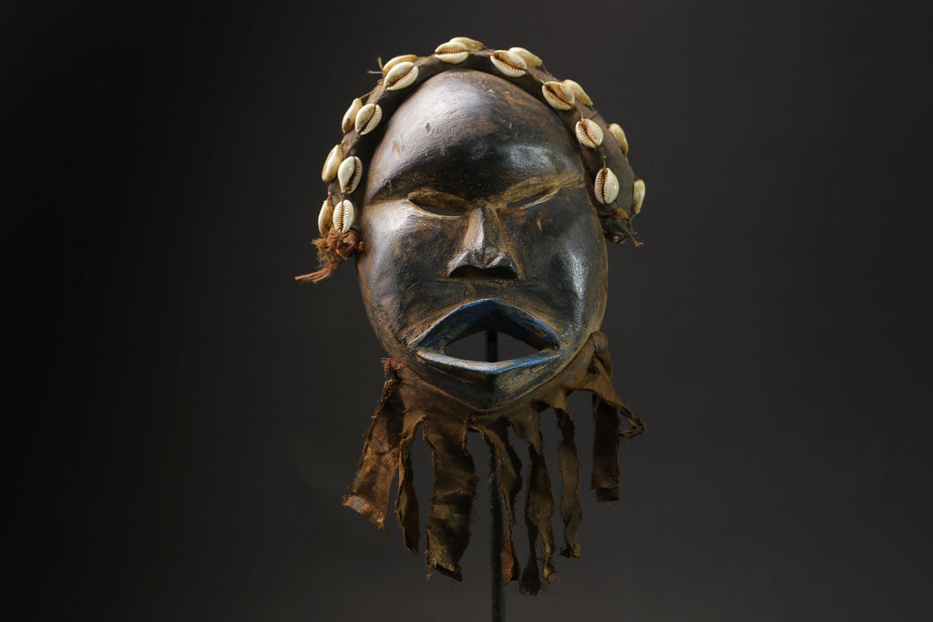 African Tribal Face Mask Wood Hand Carved Vintage Wall Hanging Dan mask masks for wall -G2390