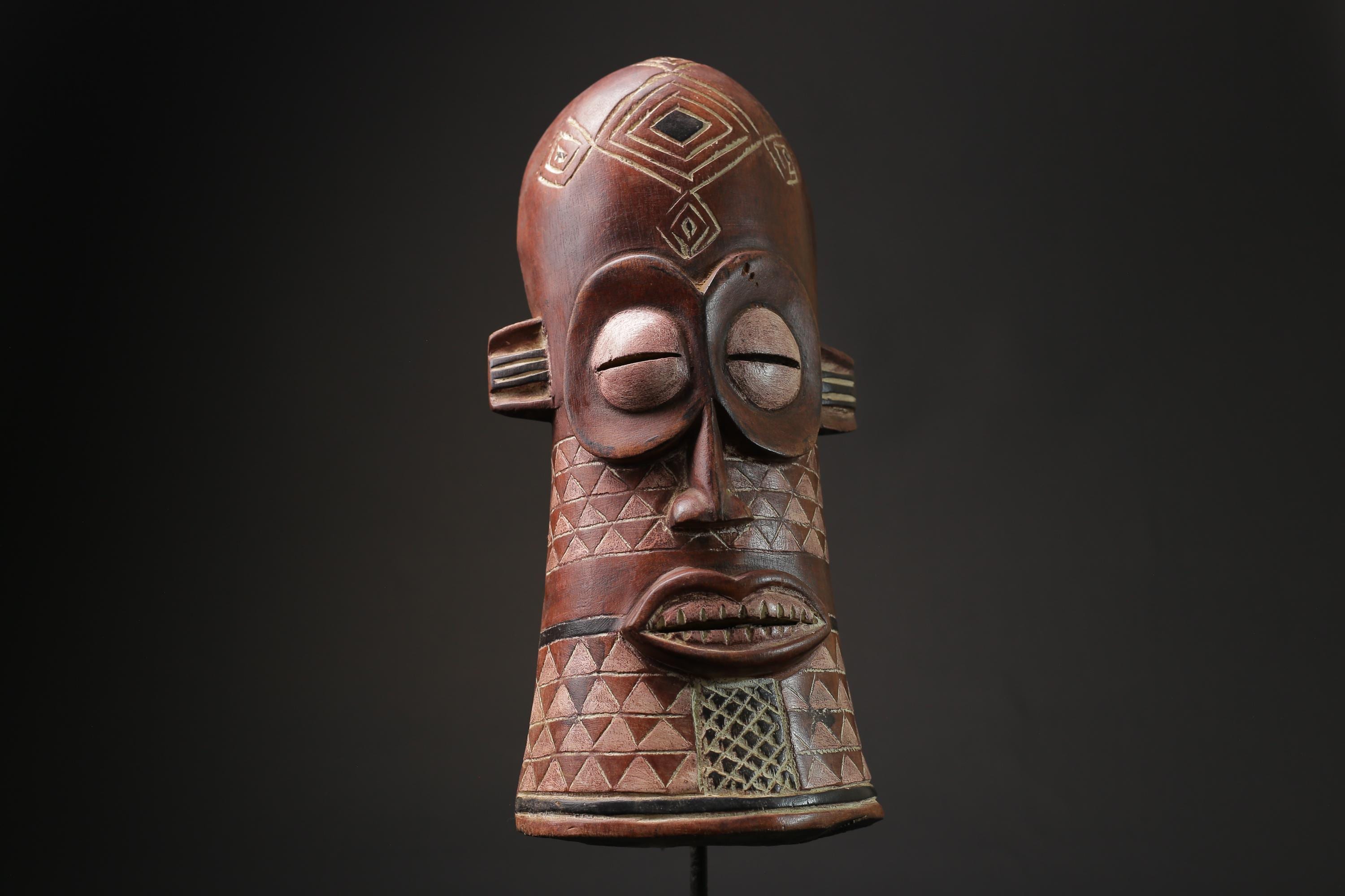 African Mask Antiques Tribal Face Vintage Wood Carved Yaure Guro Mask masks for wall-G2413