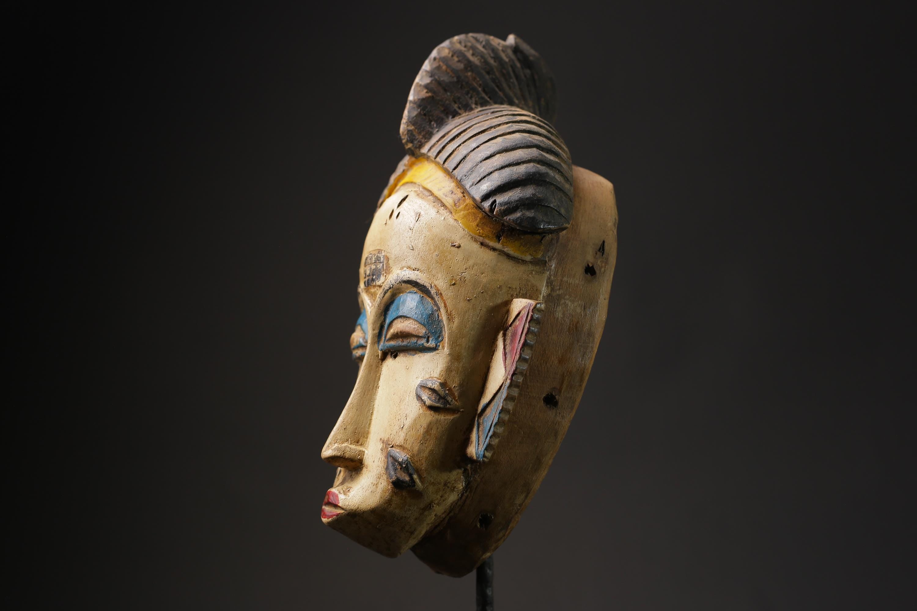 African Tribal Face Mask Wood Hand Carved Wall Hanging Guro Mask Baule masks for wall-G2422