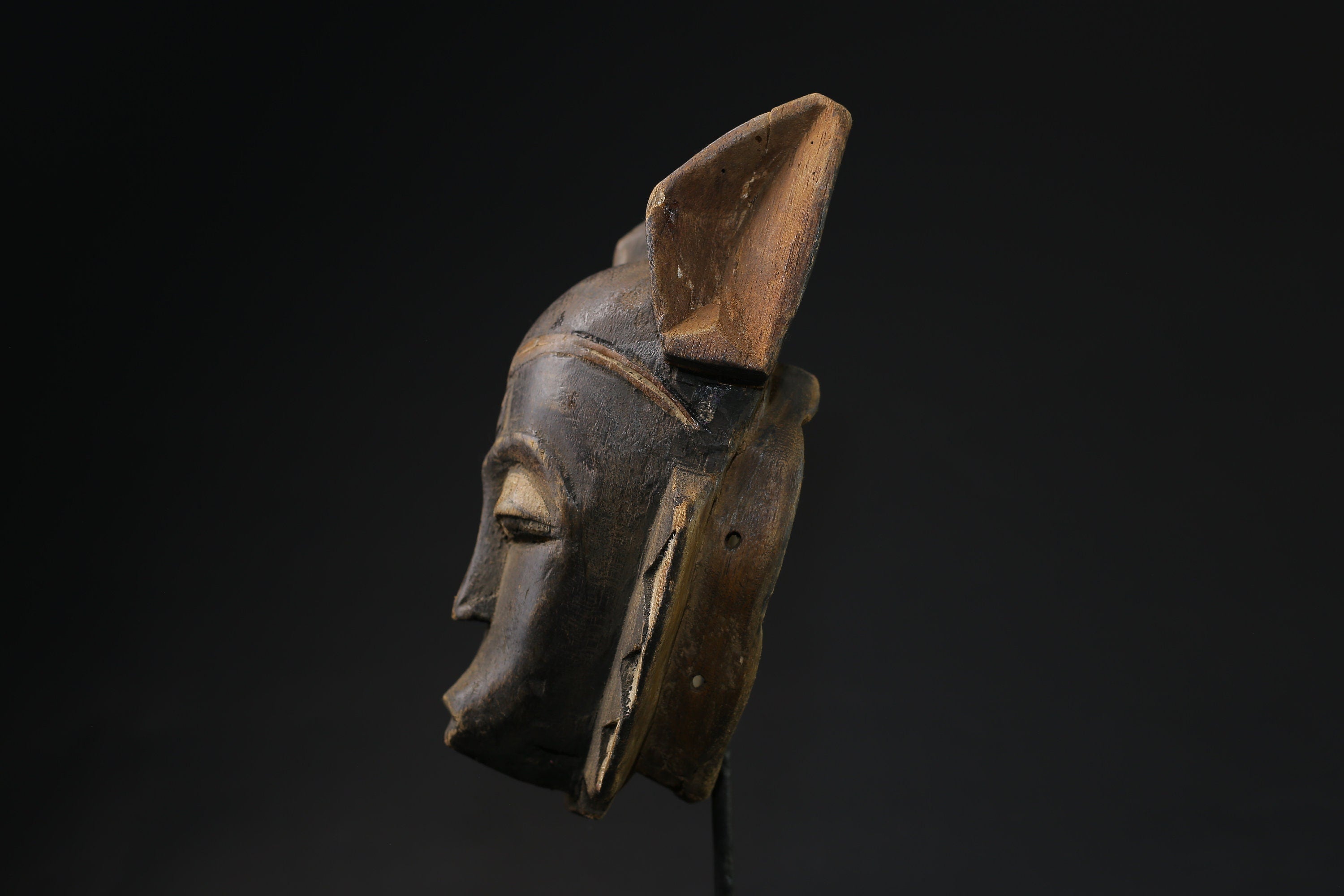 African Tribal Face Mask Wood Hand Carved Vintage Wall Hanging Guro mask-5394