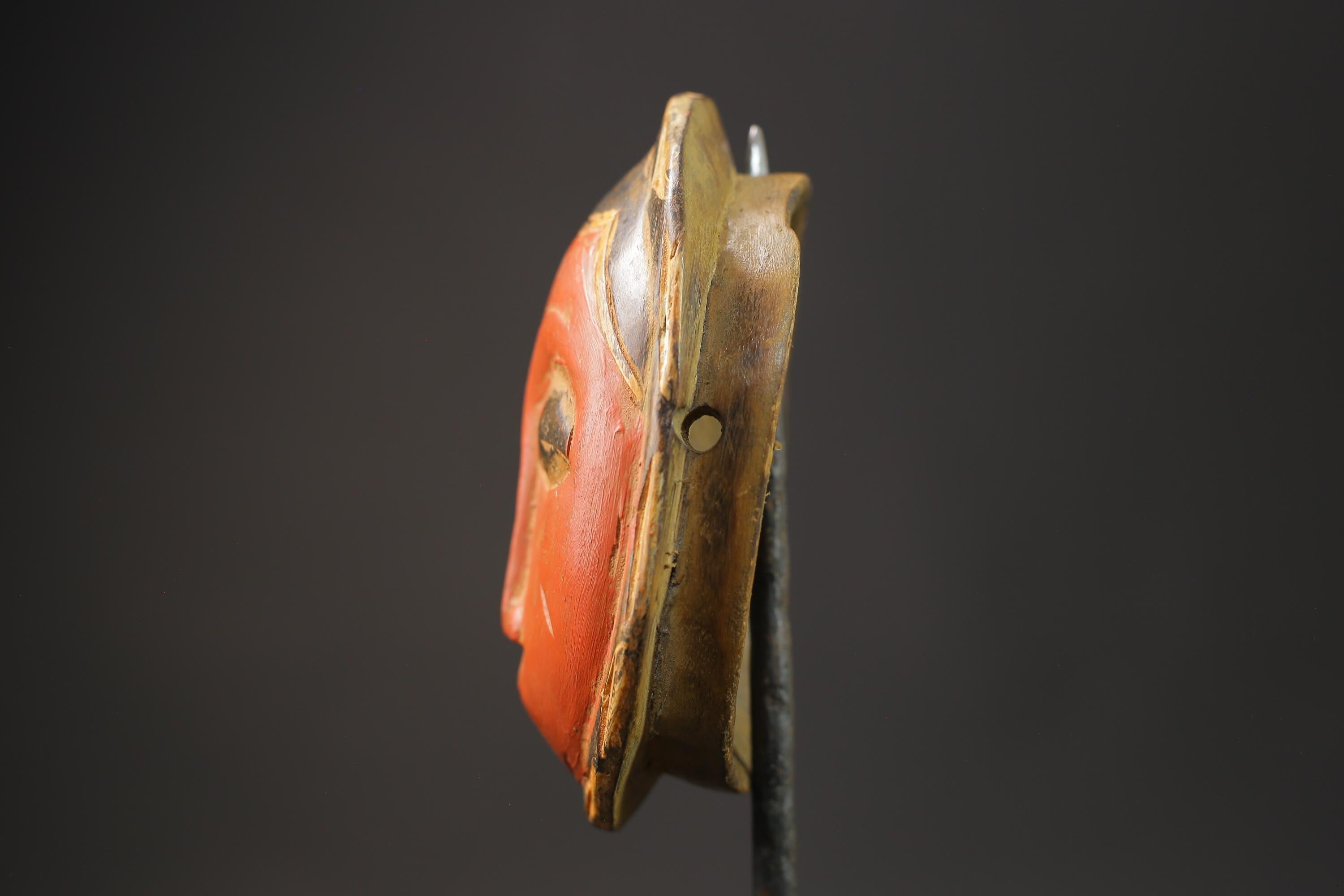 African wood mask antiques Represent Spectacular Hand Wooden Guro Masks for wall-8661