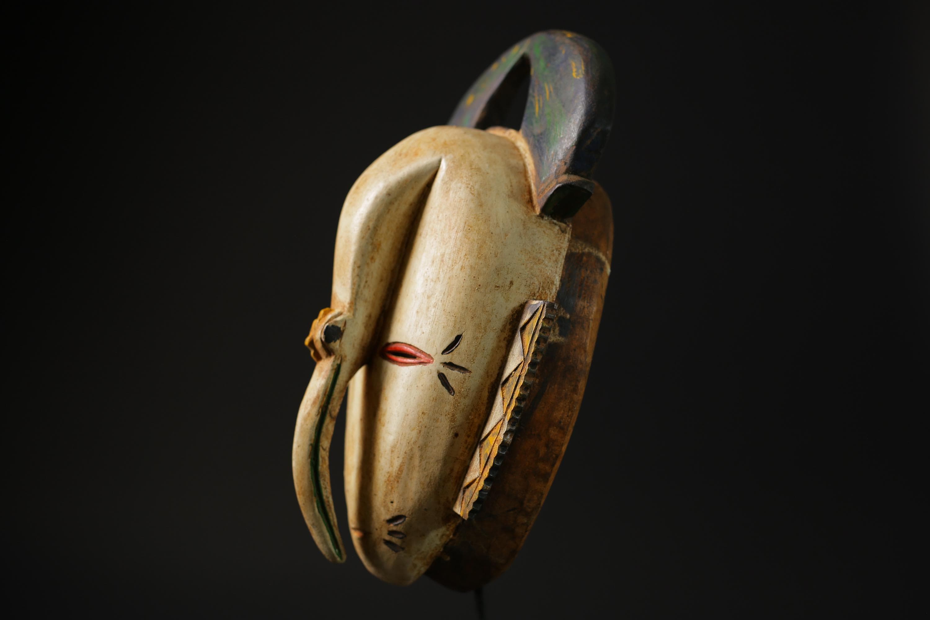 African Tribal Art Wooden Carved Mask Ngongo munune Ding Home Décor-8404