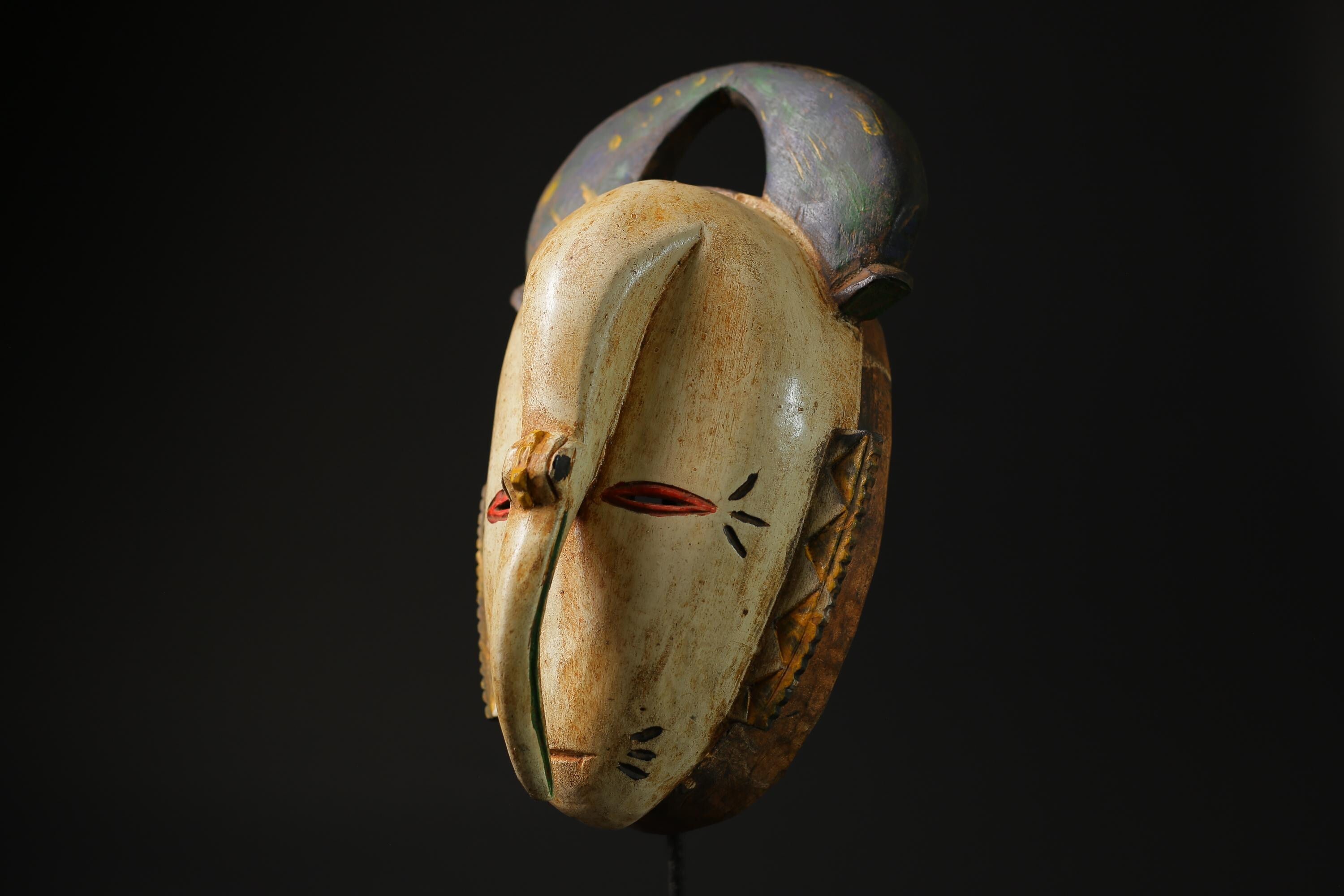 African Tribal Art Wooden Carved Mask Ngongo munune Ding Home Décor-8404