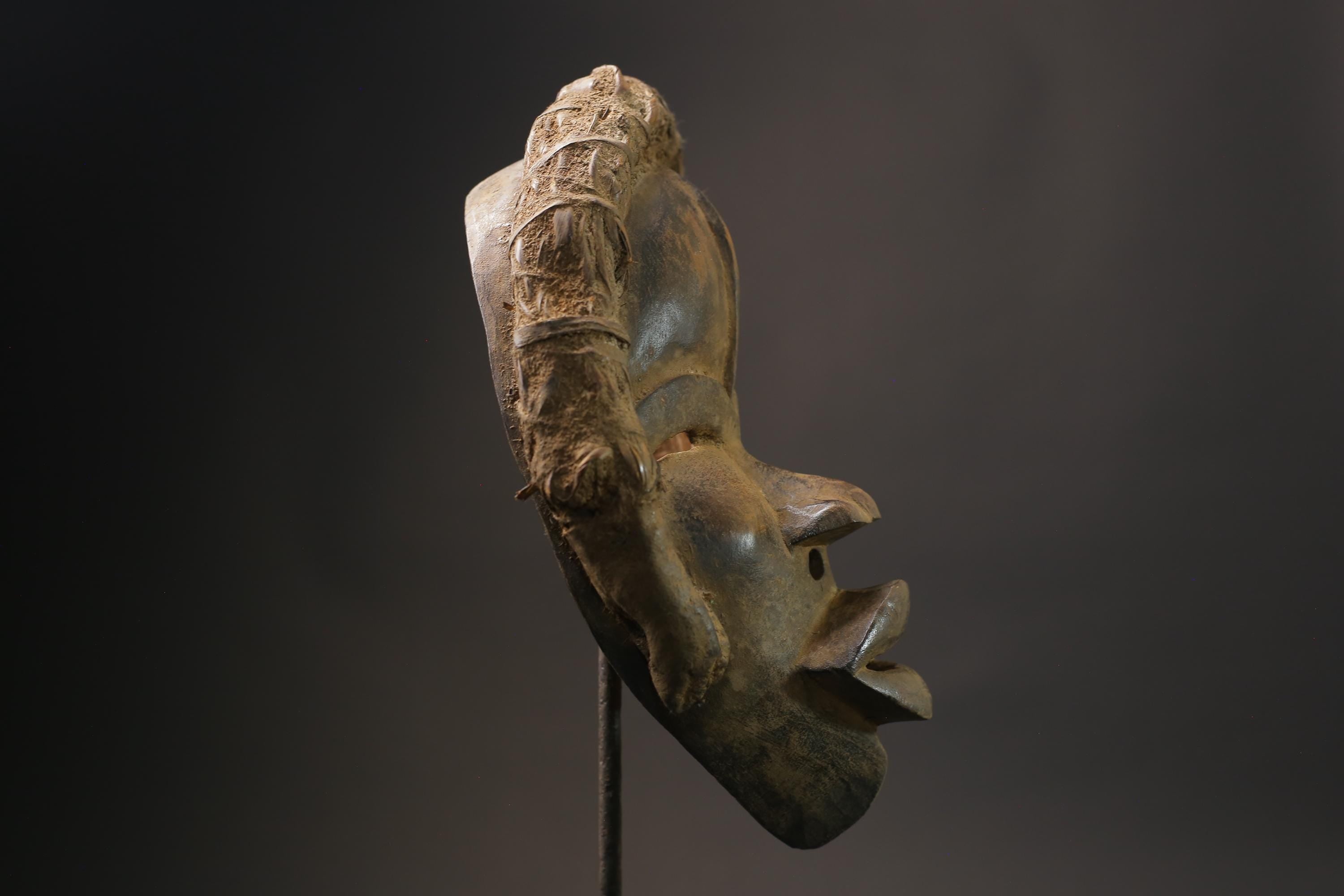 African wood mask antiques Masque Dan Déangle Wood Masks for wall-G2547