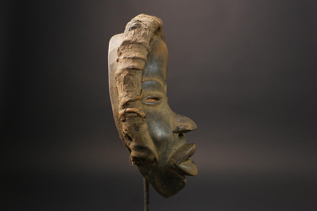 African Tribal Face Mask Wood Hand Carved Vintage Wall Hanging Dan mask wall mask-G2573