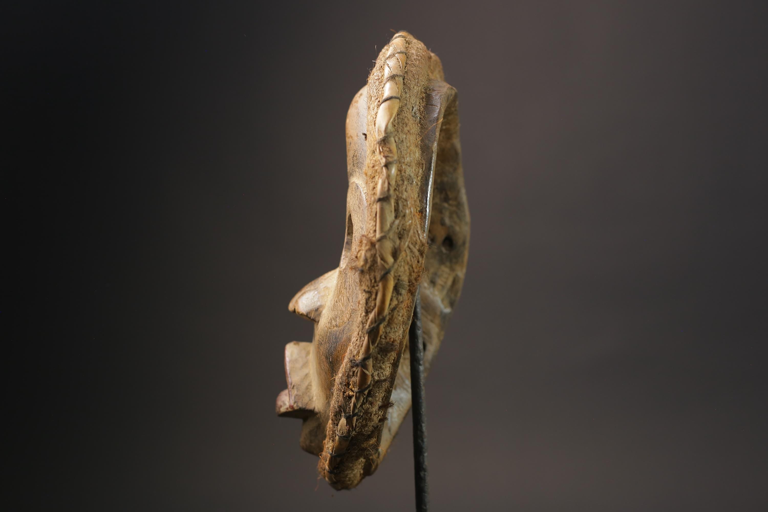 African Face Mask Wood Hanging Pattern Dan hand carved Masks for wall-G2594