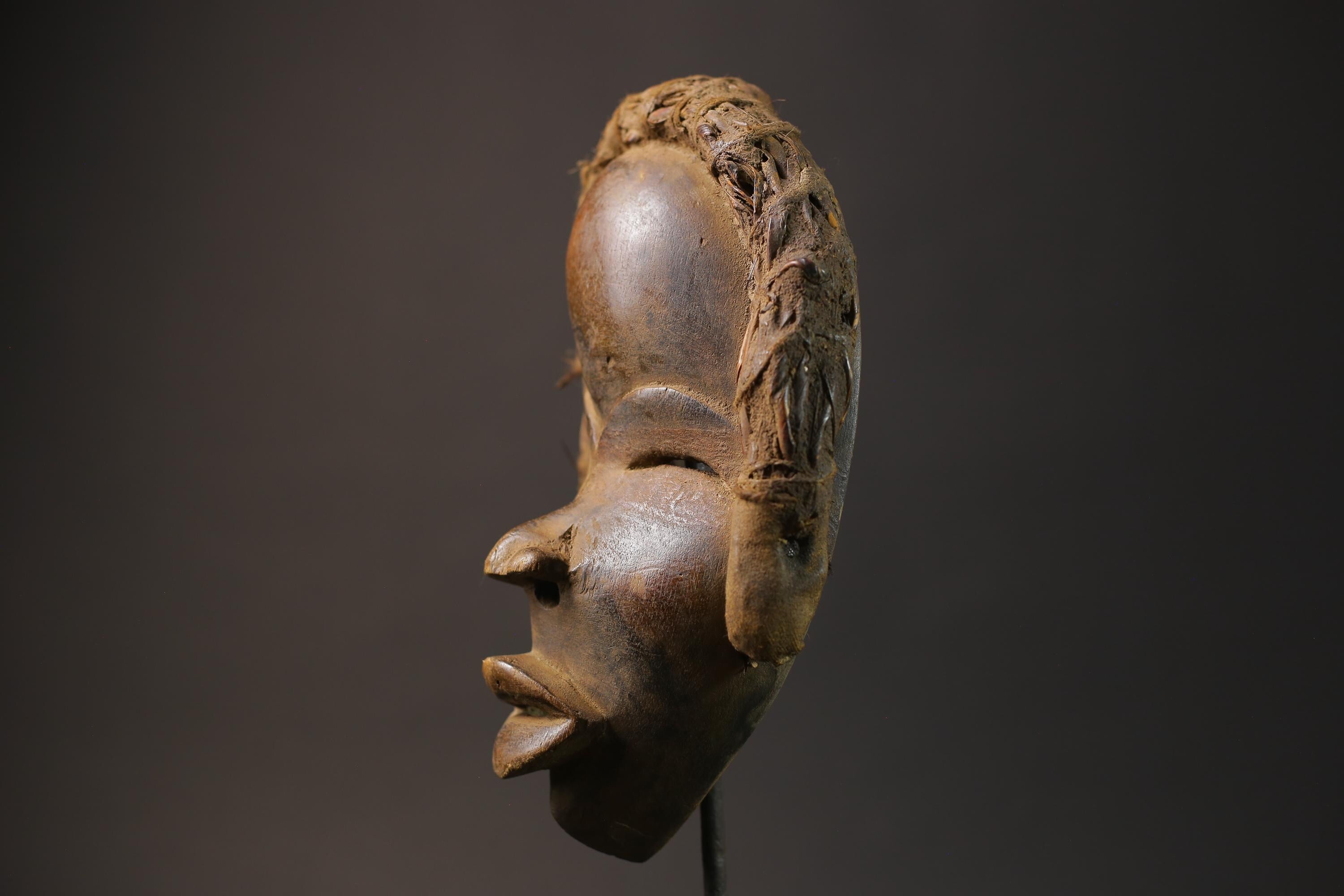 African Mask for wall Wooden folk art Vintage Hand Carved Dan Mask Masks for wall-G2611