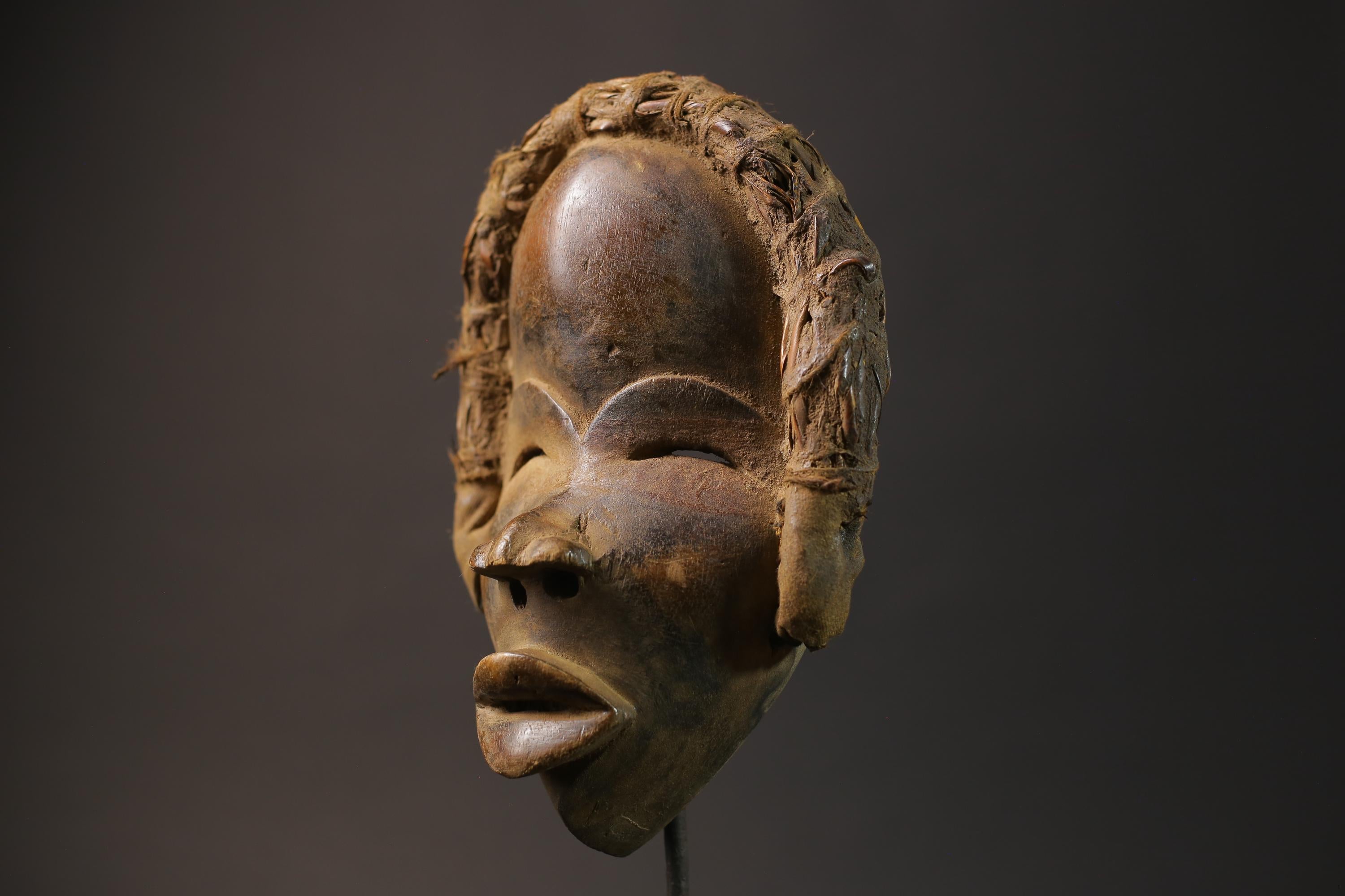 African Mask for wall Wooden folk art Vintage Hand Carved Dan Mask Masks for wall-G2611