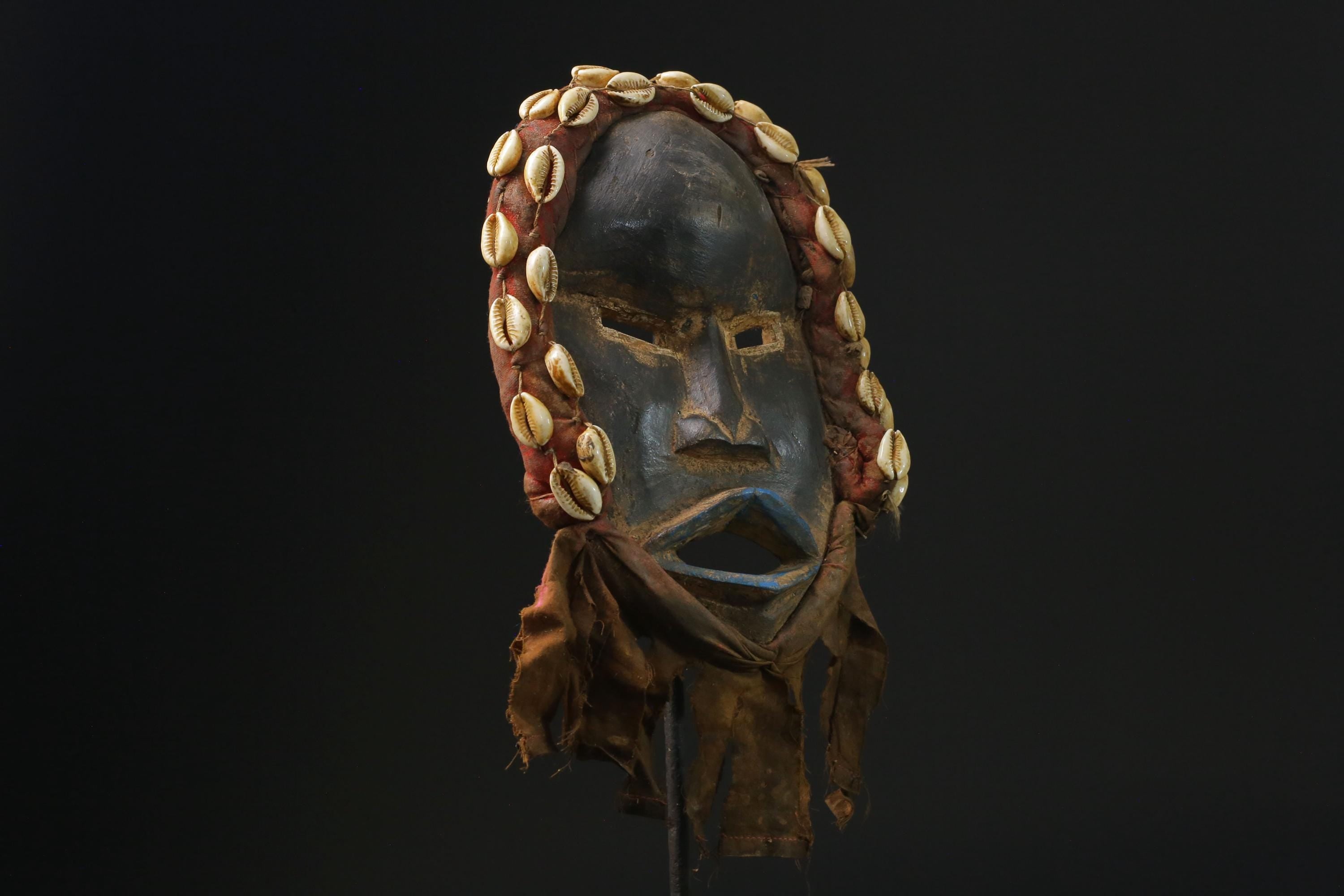African Tribal Face Mask Wood Hand Carved Vintage Wall Hanging Dan masks for wall-G2339