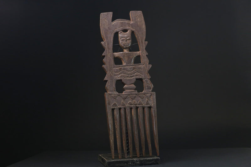 African Hand Carved figure West Comb Wooden African Swahili Carved-G2341