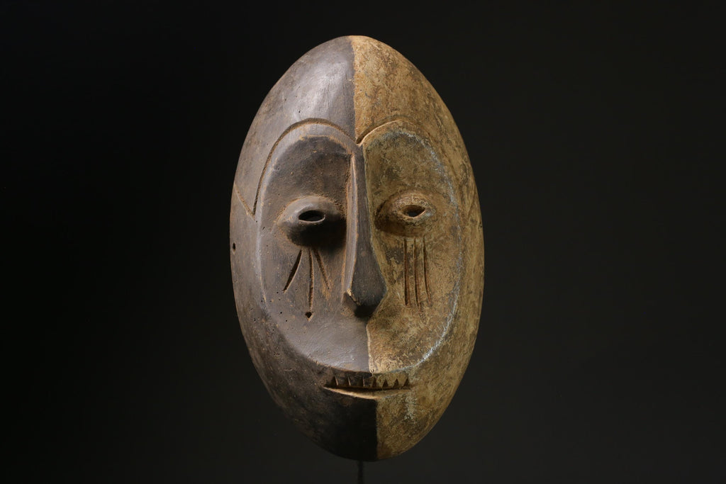 African Tribal Face Mask Wood Hand Carved Vintage Wall Hang Passport Mask-5605