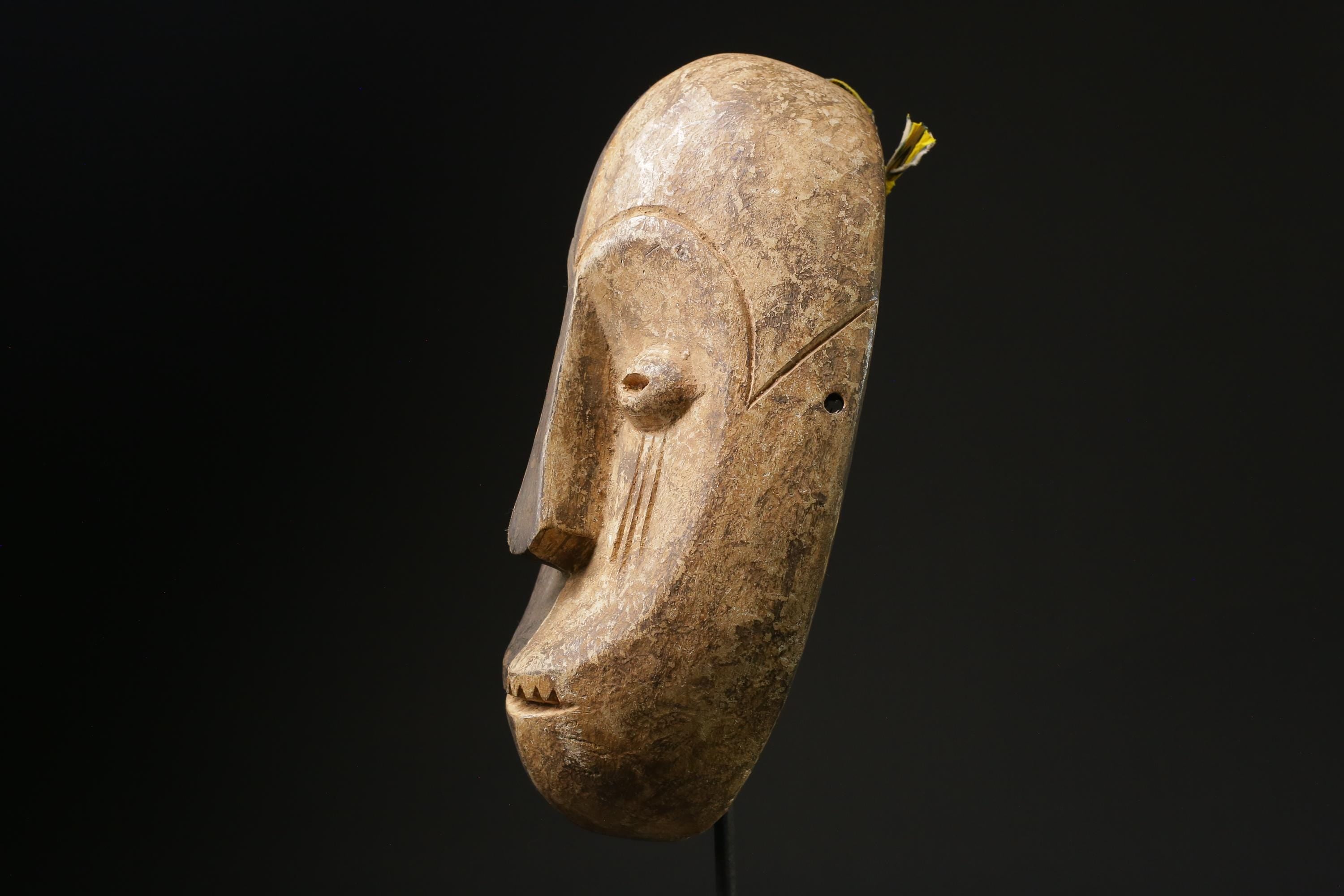 African Tribal Face Mask Wood Hand Carved Vintage Wall Hang Passport Mask-5605