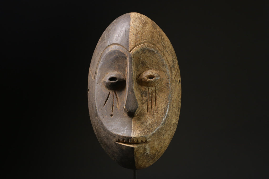 African Tribal Face Mask Wood Hand Carved Vintage Wall Hang Passport Mask-5605