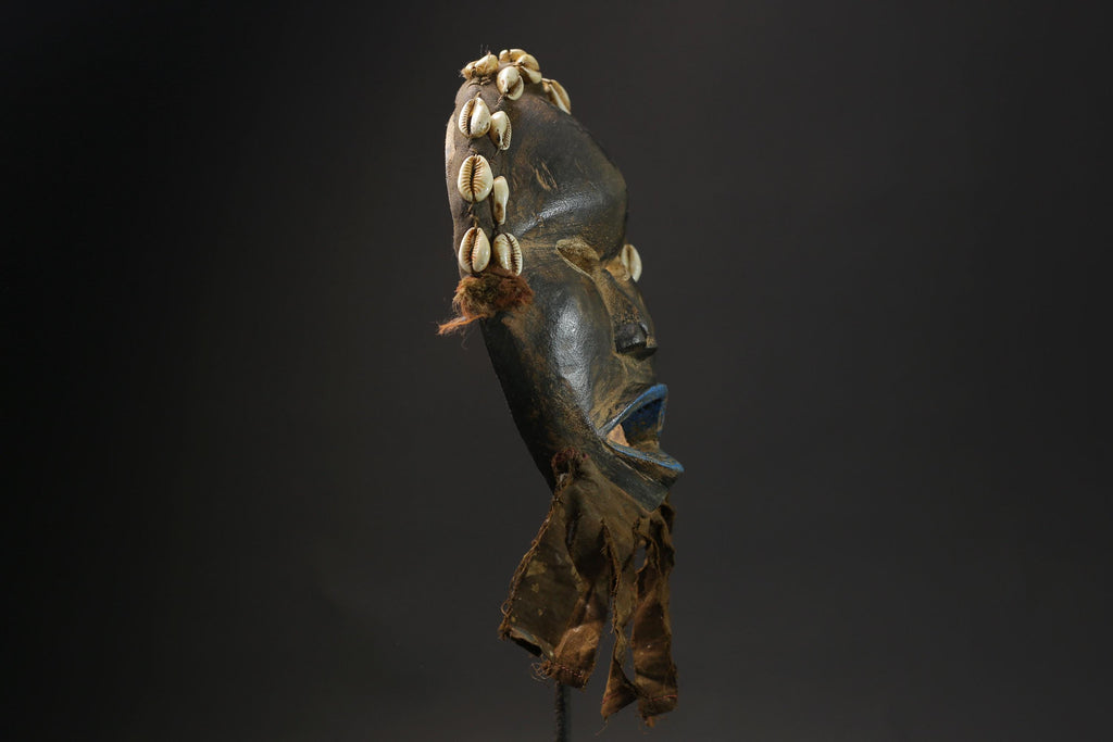African Tribal Face Mask Wood Hand Carved Vintage Wall Hanging Dan mask masks for wall -G2390