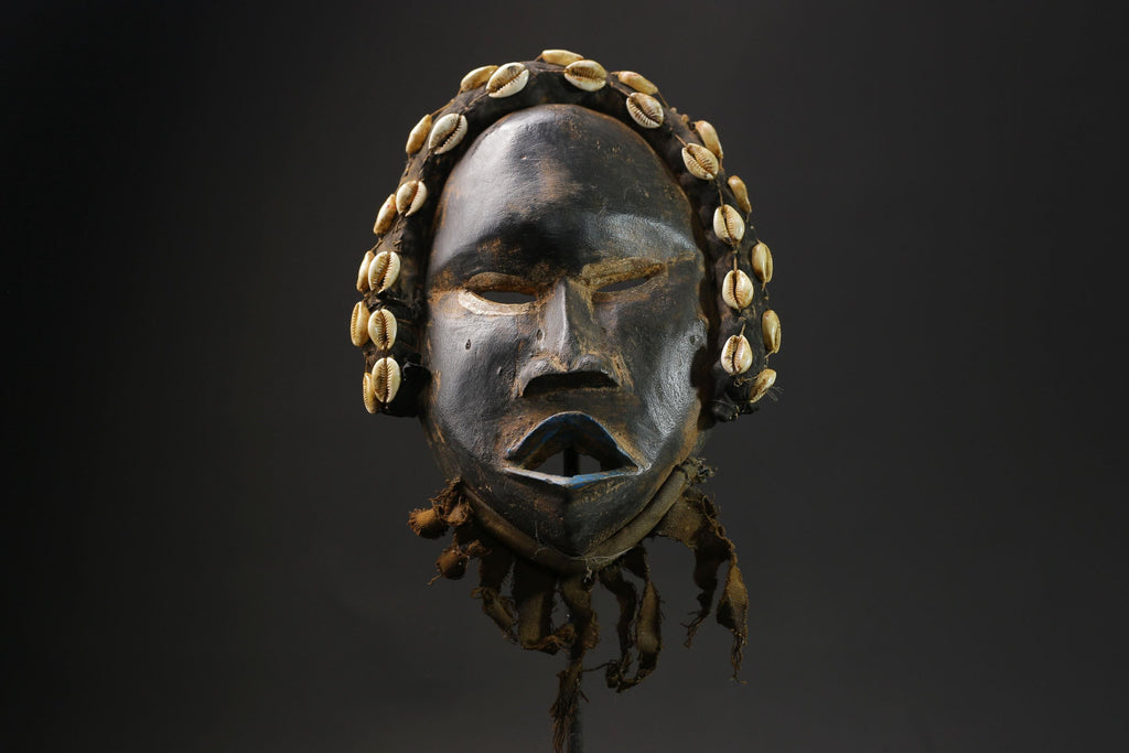 African Tribal Face Mask Wood Hand Carved Vintage Wall Hanging Dan mask masks for wall -G2392