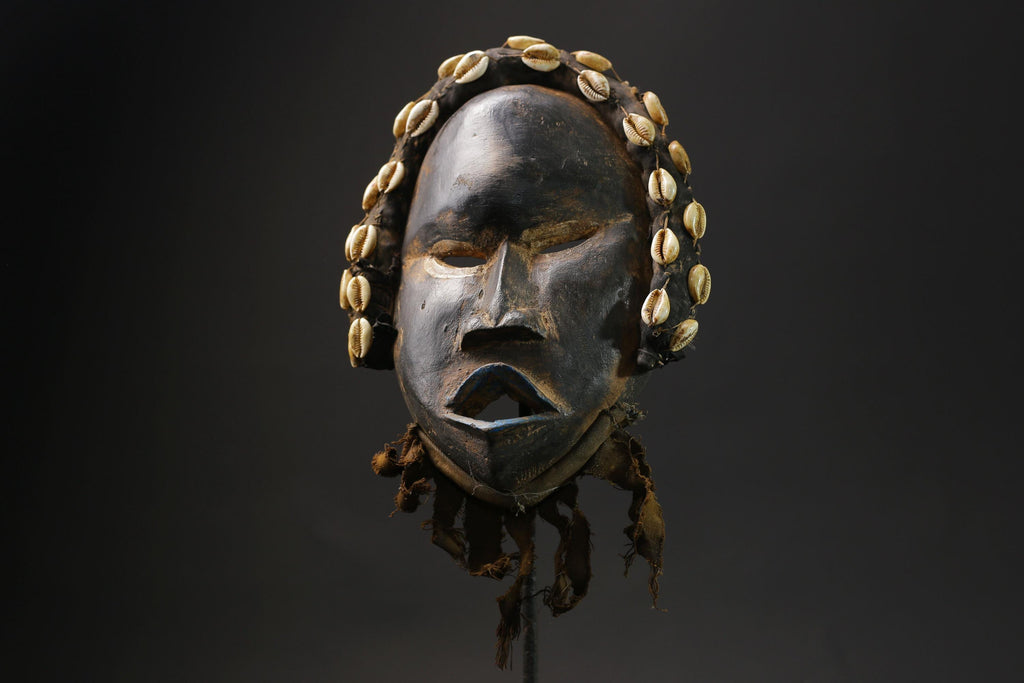 African Tribal Face Mask Wood Hand Carved Vintage Wall Hanging Dan mask masks for wall -G2392