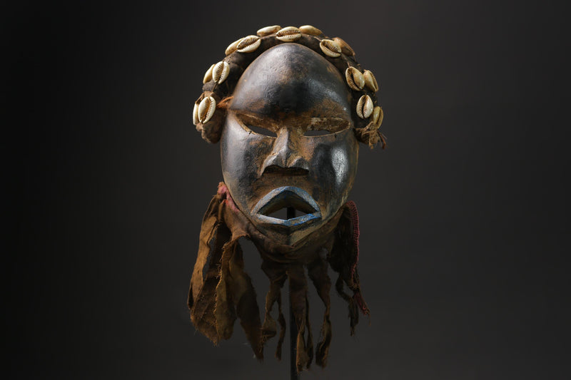 African Tribal Face Mask Wood Hand Carved Vintage Wall Hanging Dan mask masks for wall -G2398