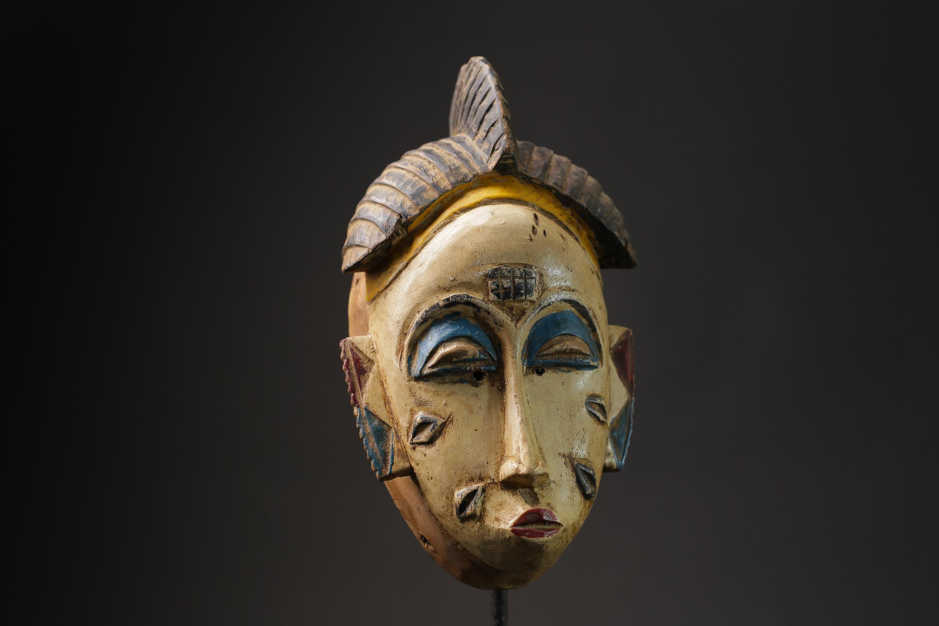 African Tribal Face Mask Wood Hand Carved Wall Hanging Guro Mask Baule masks for wall-G2422