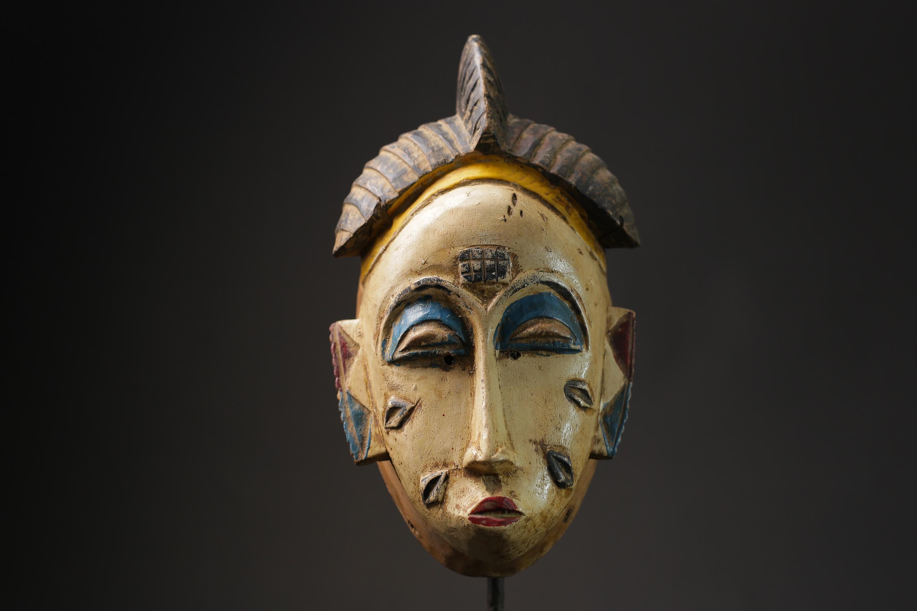 African Tribal Face Mask Wood Hand Carved Wall Hanging Guro Mask Baule masks for wall-G2422