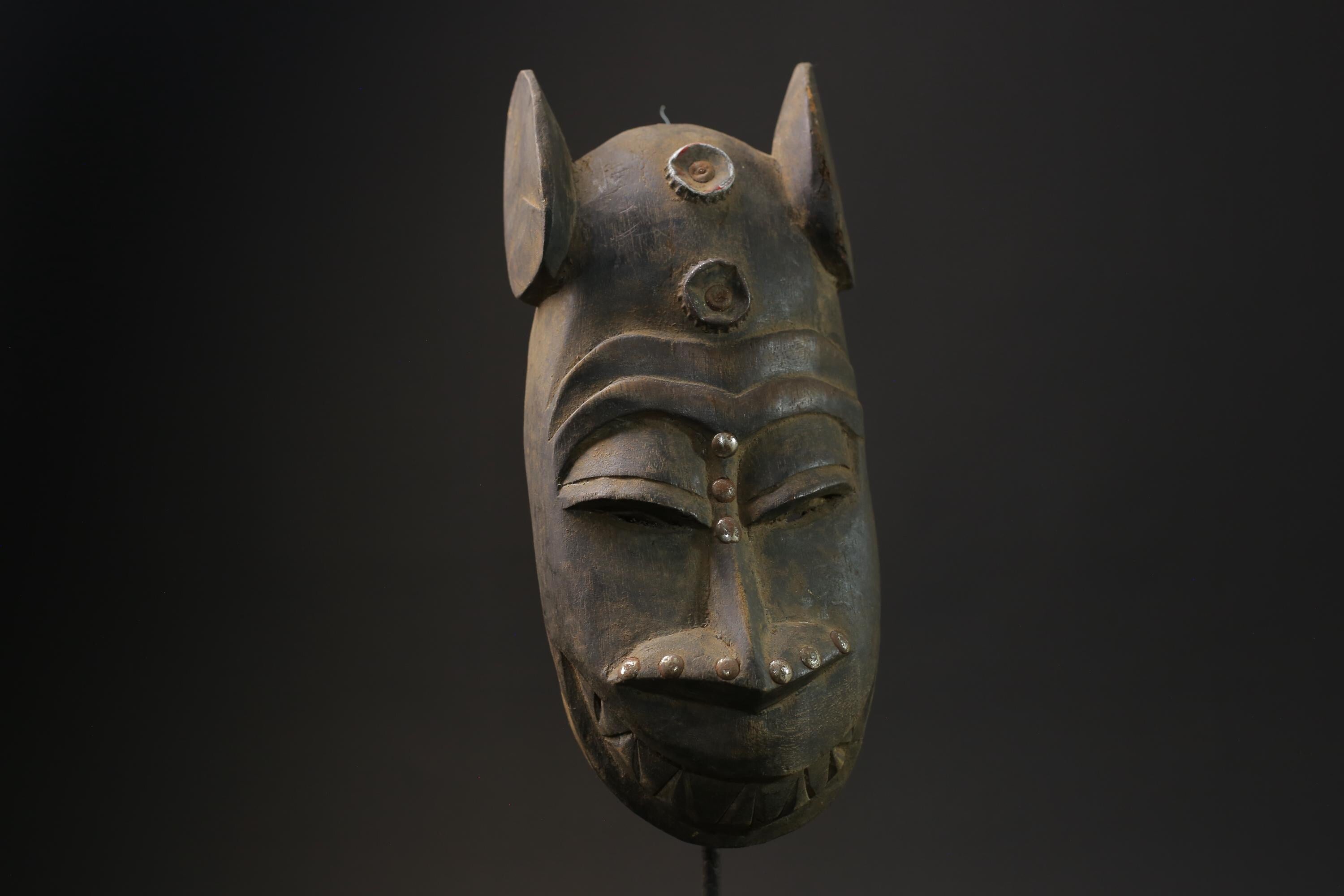 African Mask Antiques Tribal Face Vintage Wood Carved Yaure Guro masks for wall-8548
