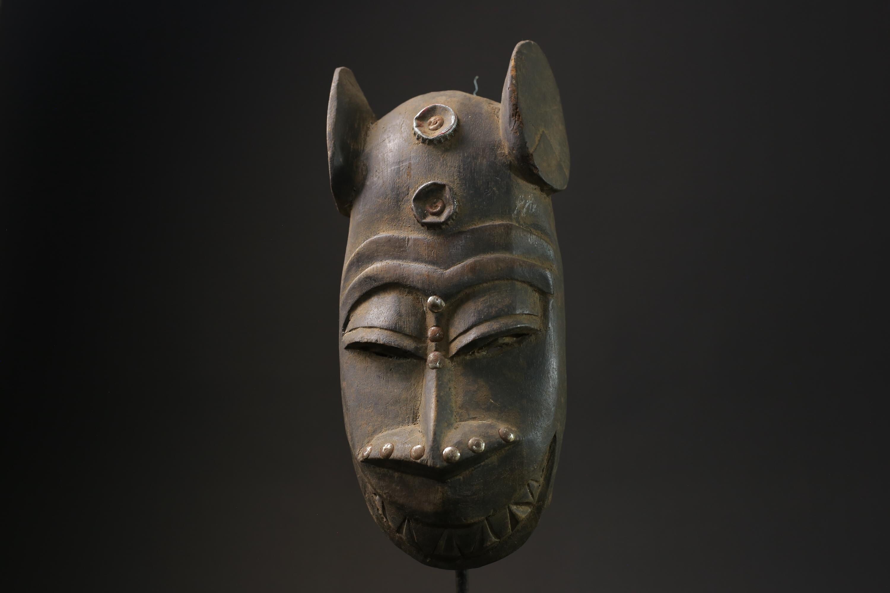 African Mask Antiques Tribal Face Vintage Wood Carved Yaure Guro masks for wall-8548