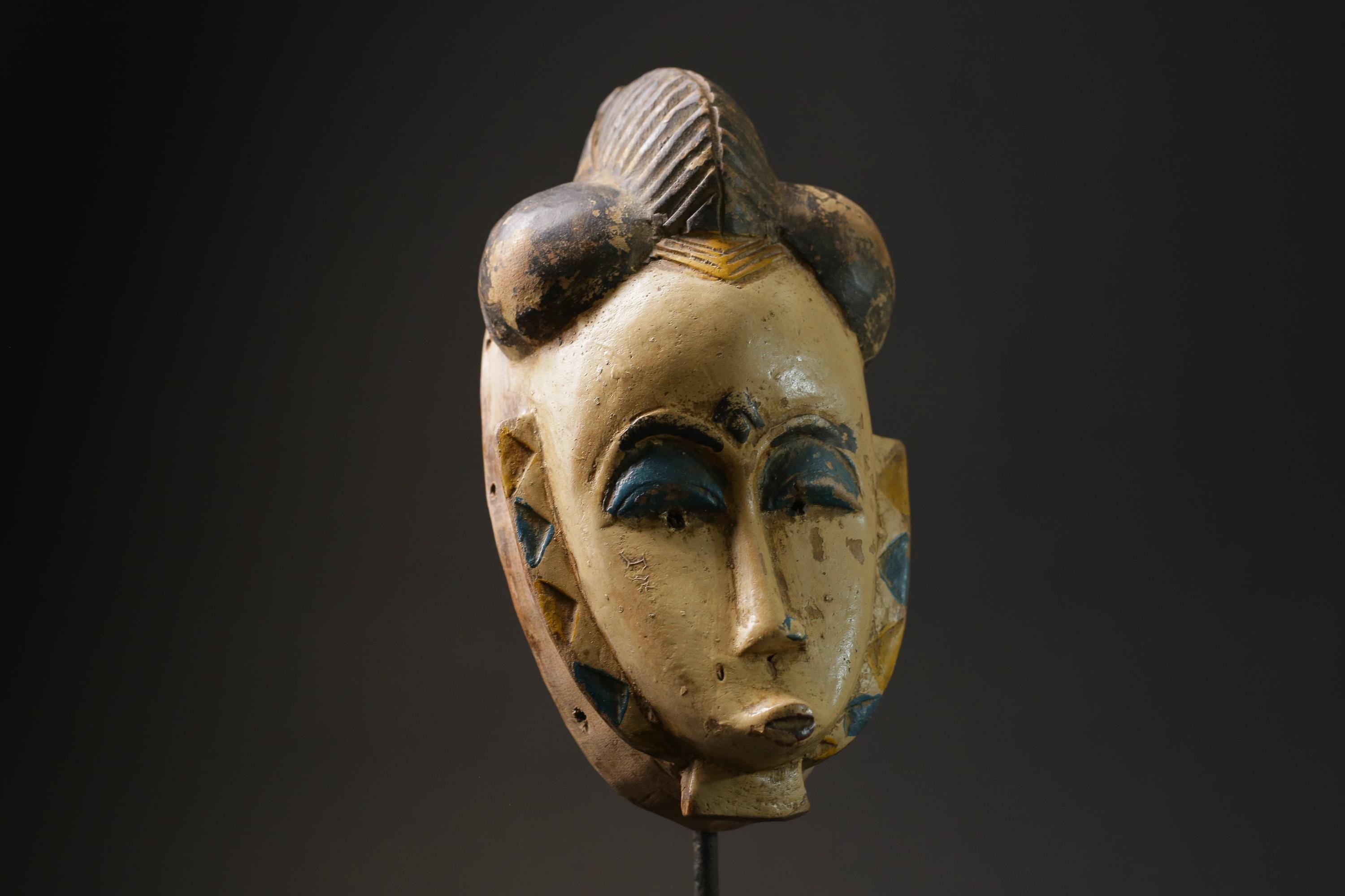 African Tribal Face Mask Wood Hand Carved Vintage Wall Hanging Guro masks for wall-G2450