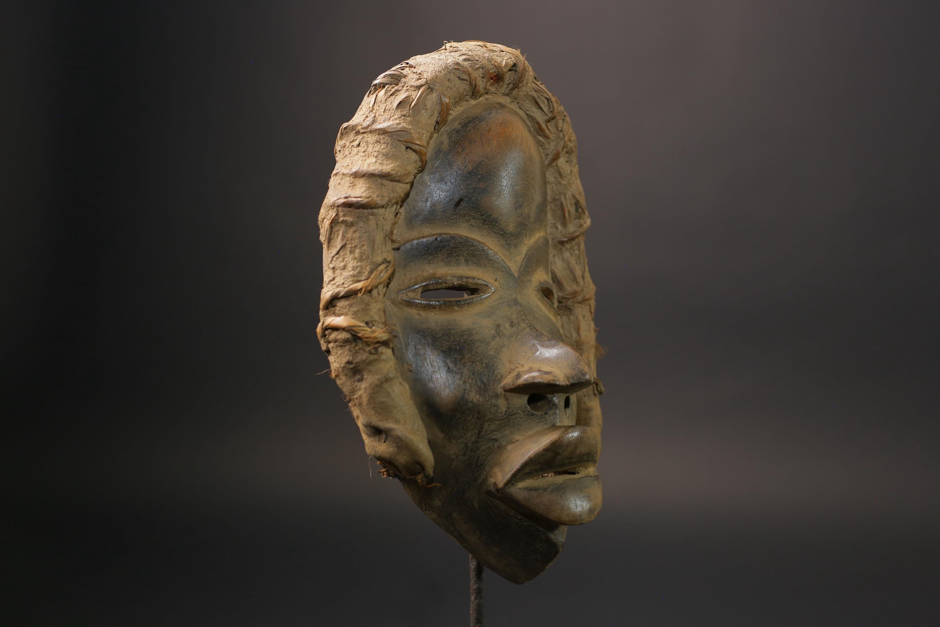 African Tribal Face Mask Wood Hand Carved Vintage Wall Hanging Dan mask wall mask-G2573