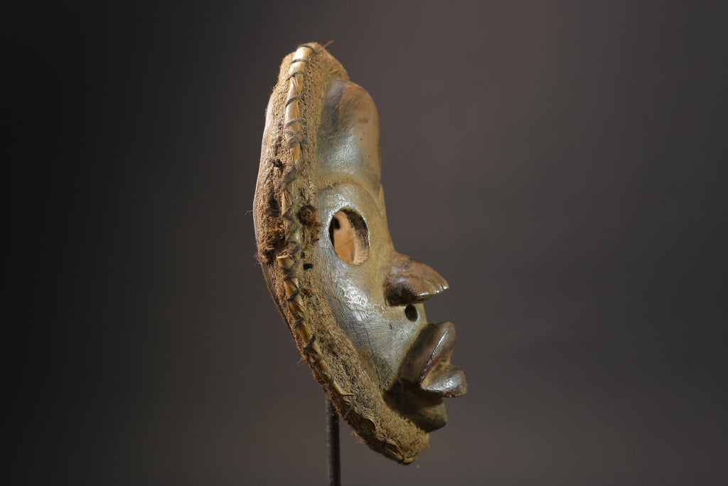 African Face Mask Wood Hanging Pattern Dan hand carved Masks for wall-G2594