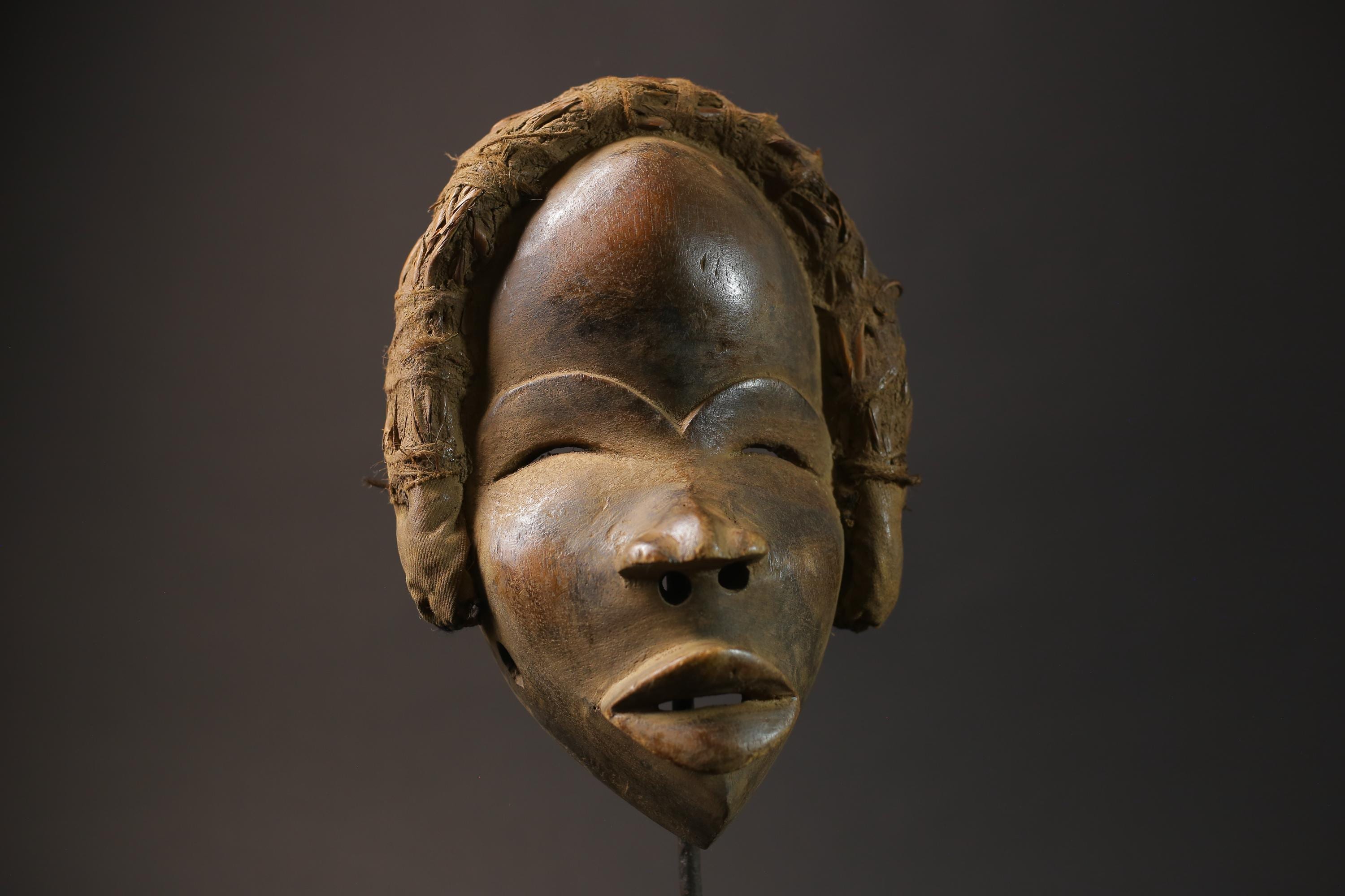 African Mask for wall Wooden folk art Vintage Hand Carved Dan Mask Masks for wall-G2611