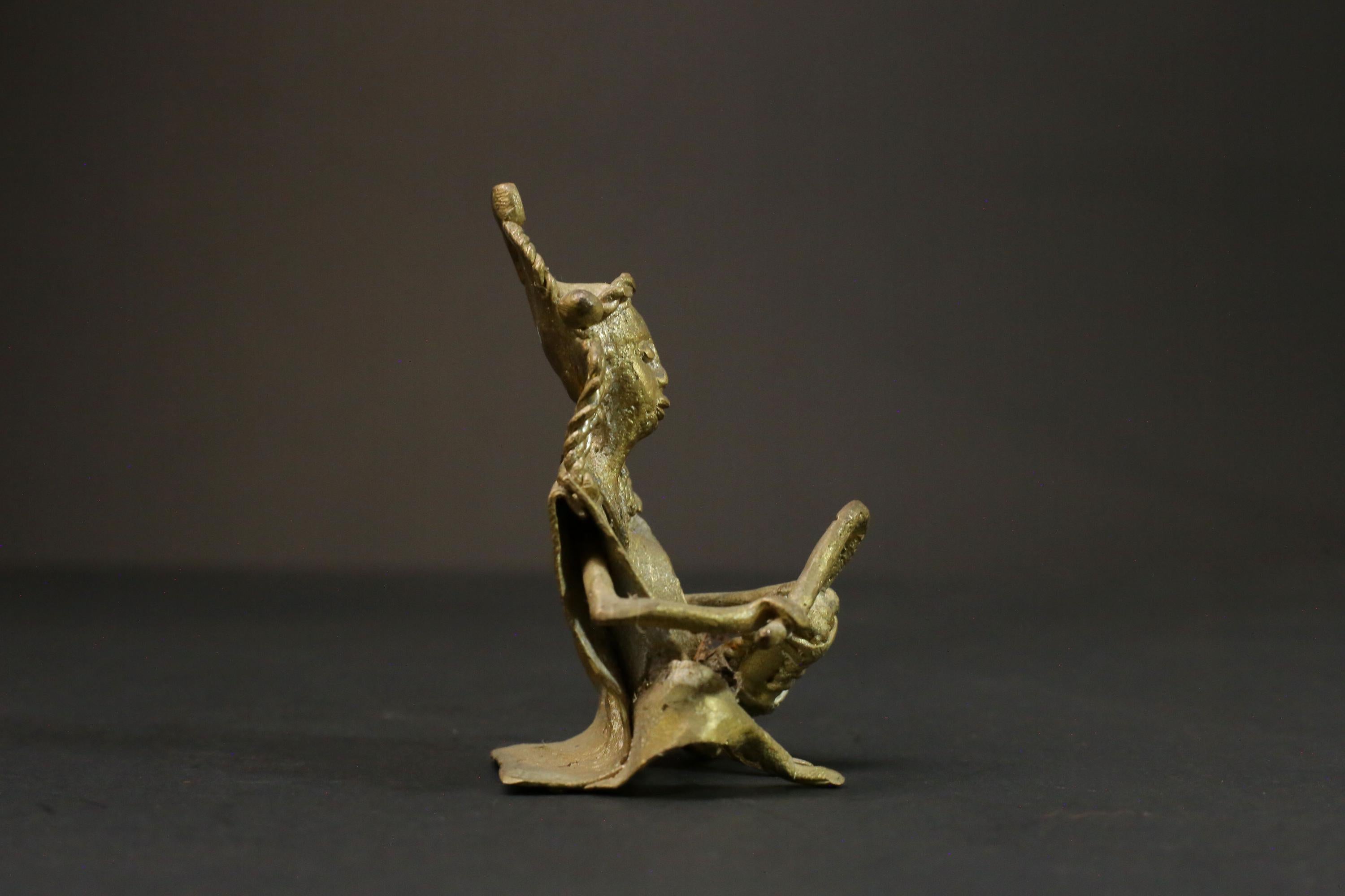 African Tribal Bronze Musician drum Player full handmade sculpture Tribal-G2868