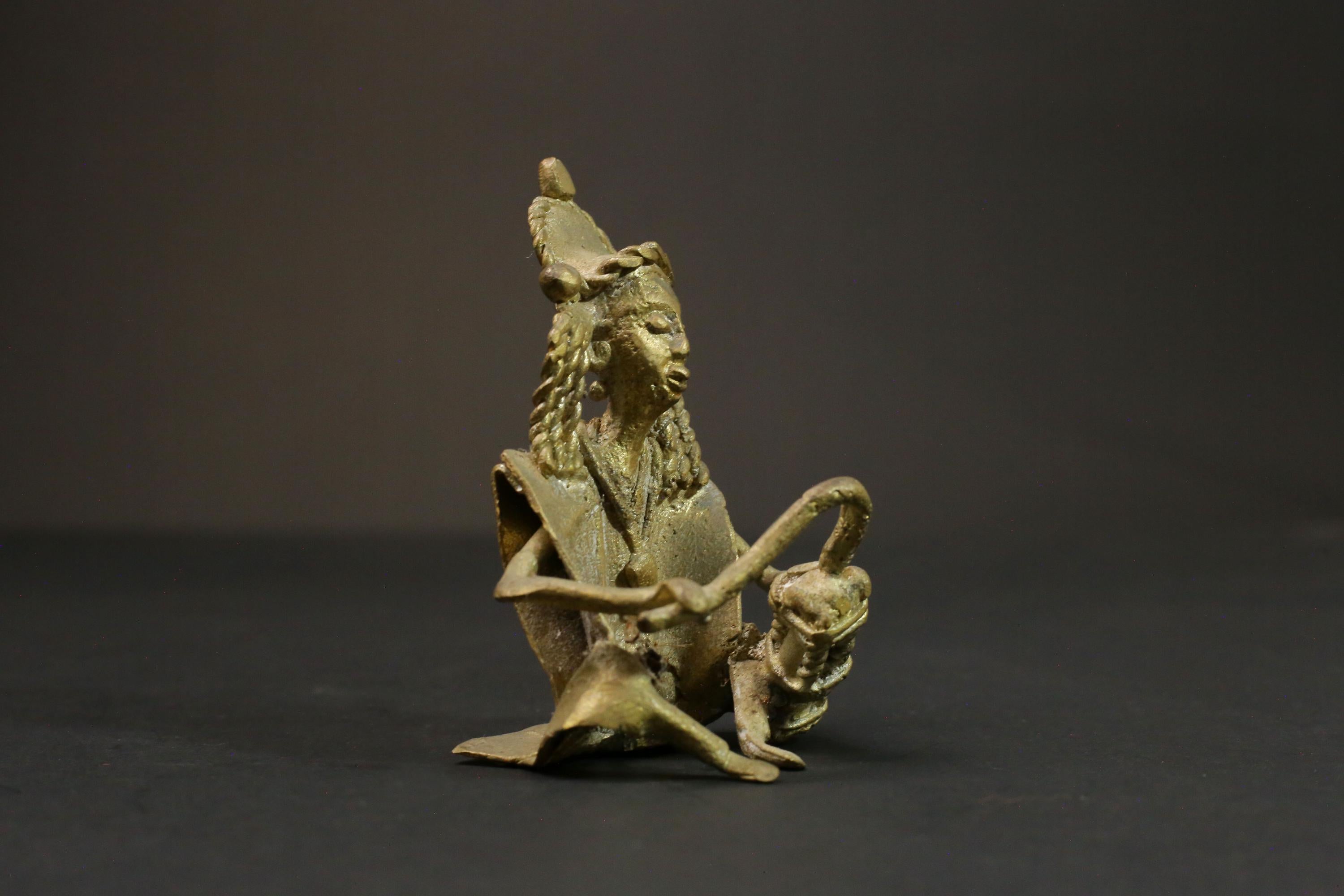 African Tribal Bronze Musician drum Player full handmade sculpture Tribal-G2868