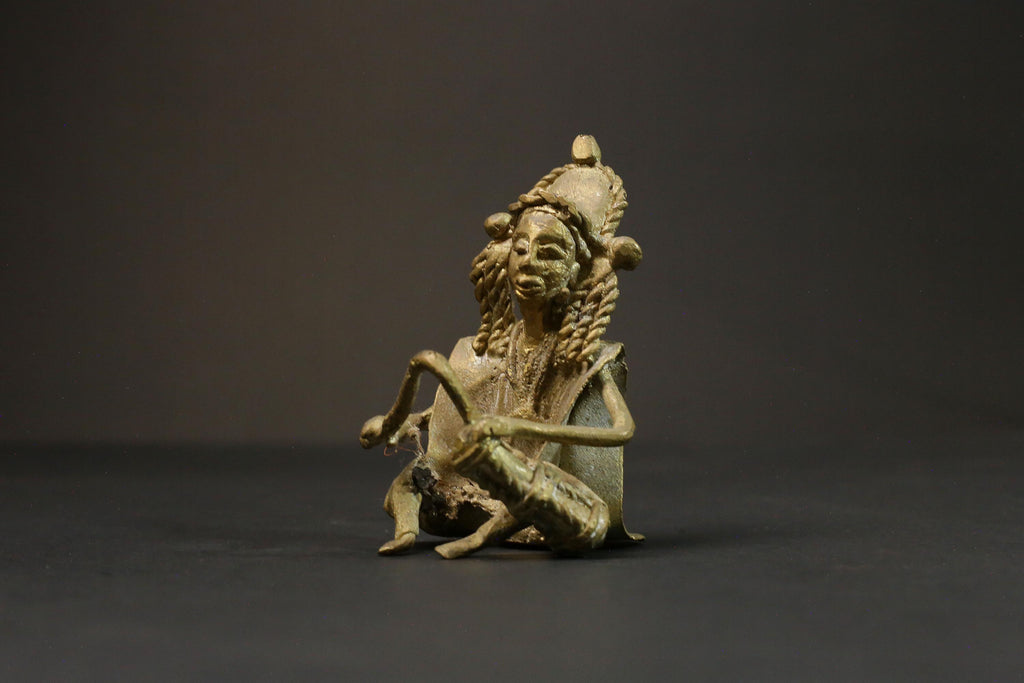 African Tribal Bronze Musician drum Player full handmade sculpture Tribal-G2868