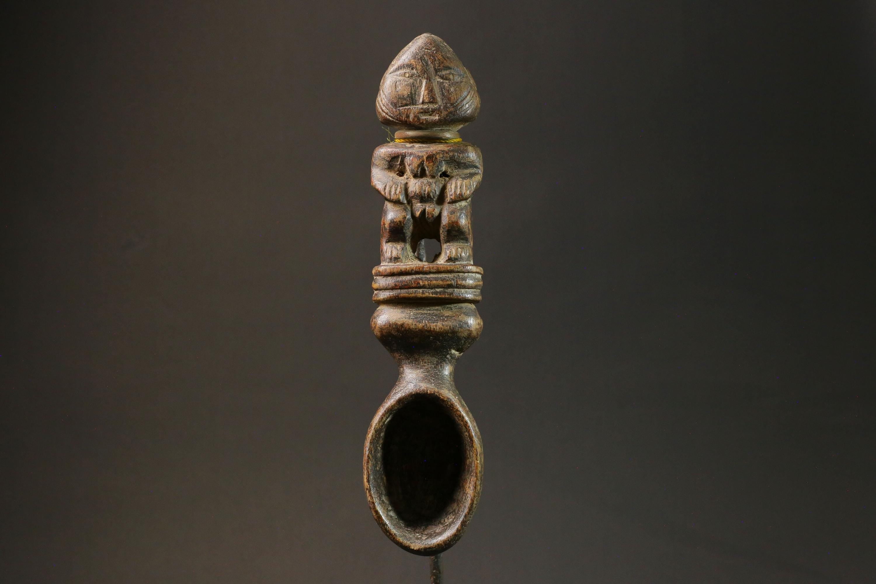african statue wooden figure Mangbetu Spoon Mask Showcases Impeccable-7528