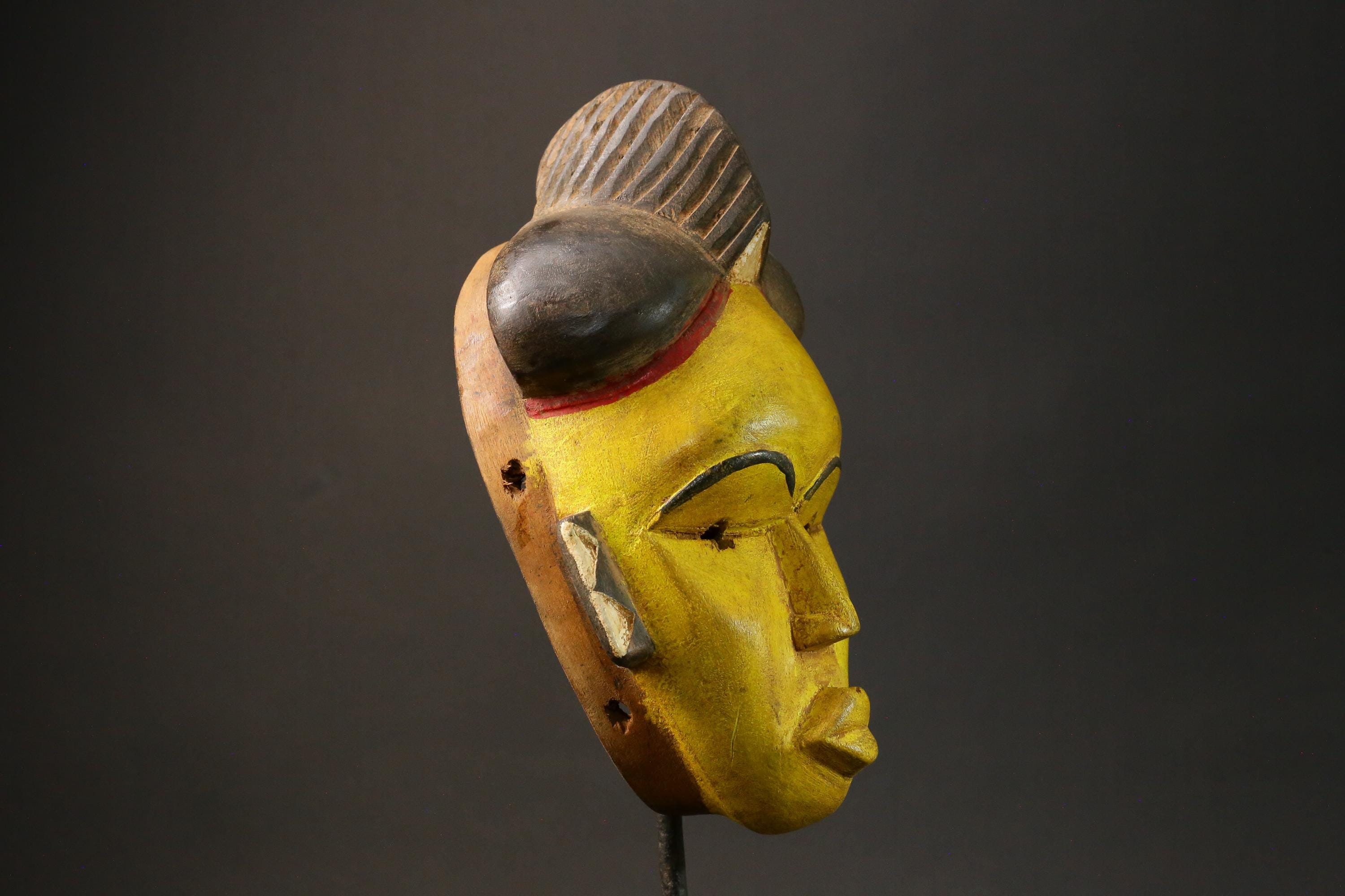 African Guro Baule carved Wall Hanging Traditional Vintage Wall Hanging Masks for wall-G2959