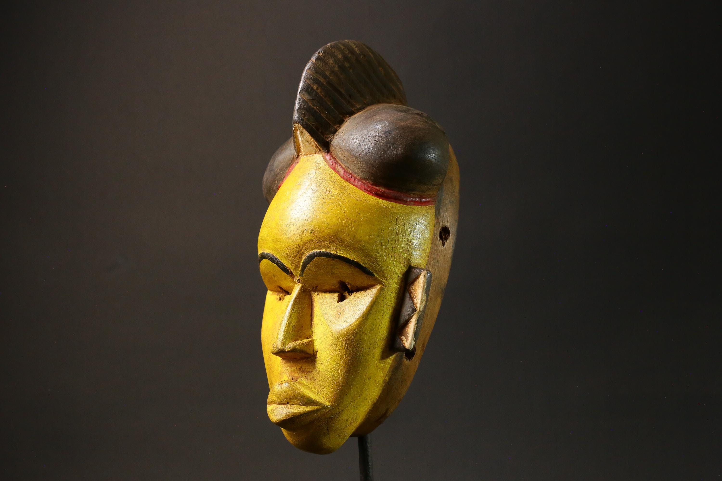 African Guro Baule carved Wall Hanging Traditional Vintage Wall Hanging Masks for wall-G2959