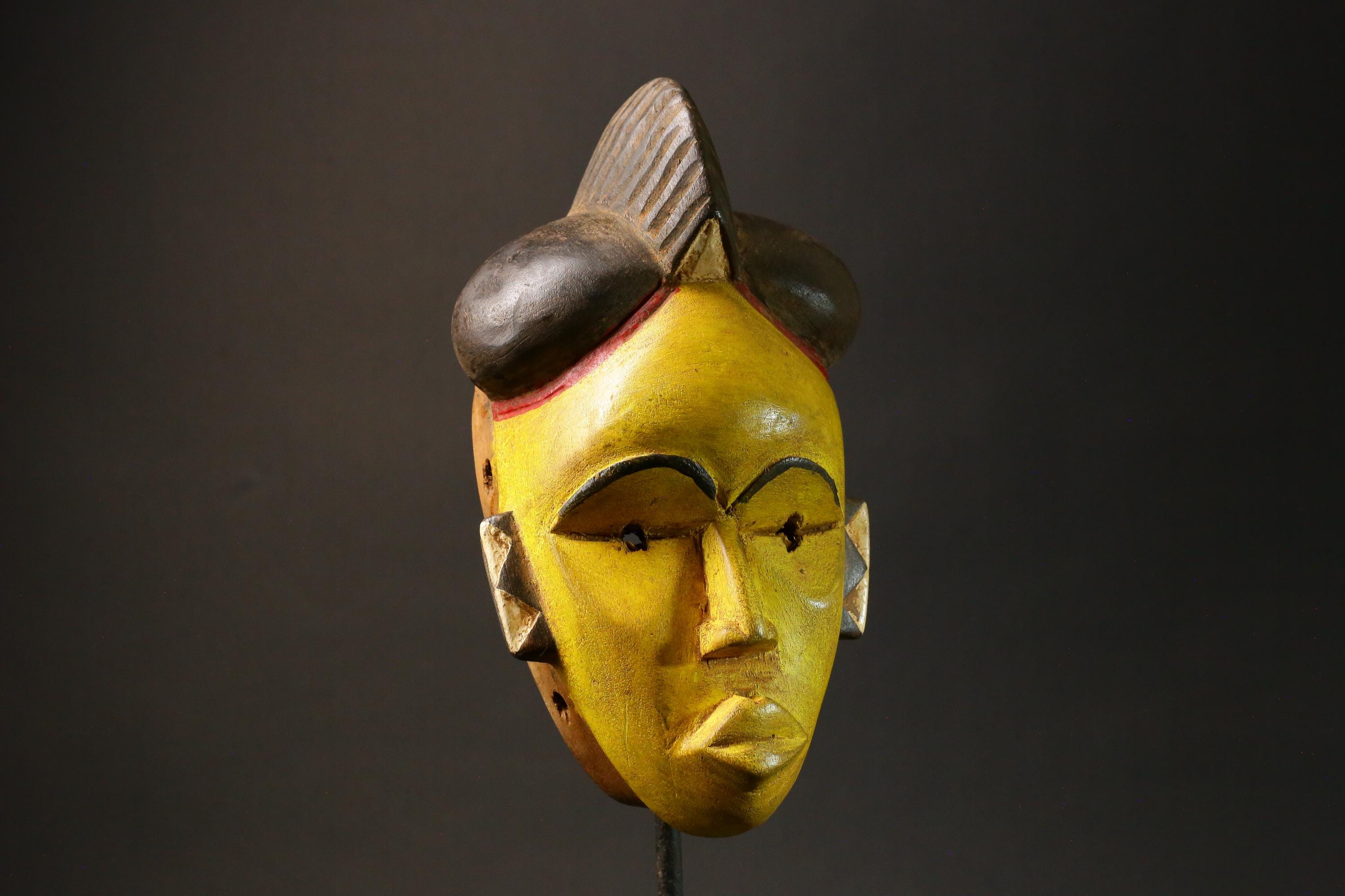 African Guro Baule carved Wall Hanging Traditional Vintage Wall Hanging Masks for wall-G2959