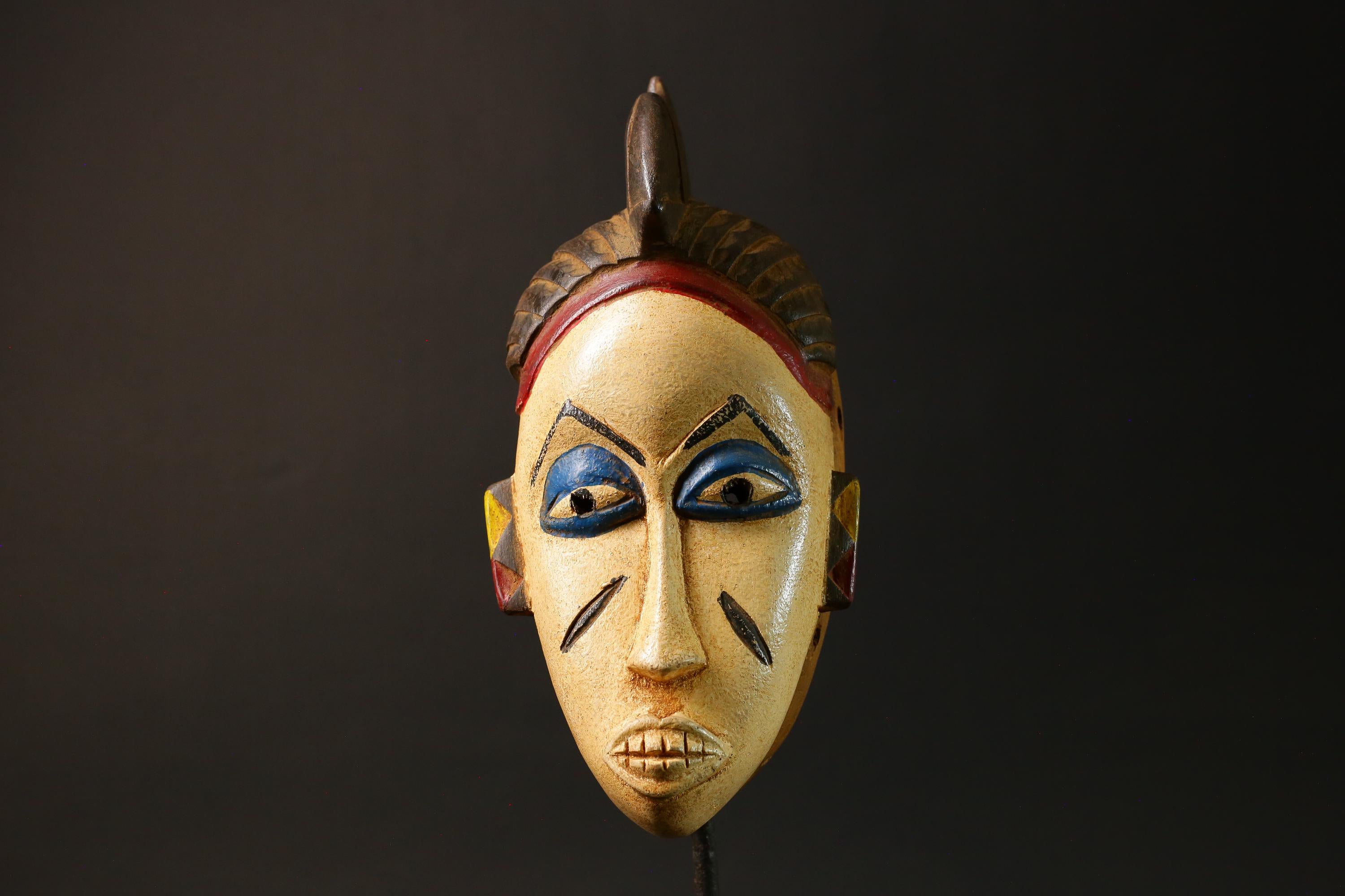 African Mask Traditional White Wood Guru Tribal Mask Celebrating Heritage Masks for wall-G3015