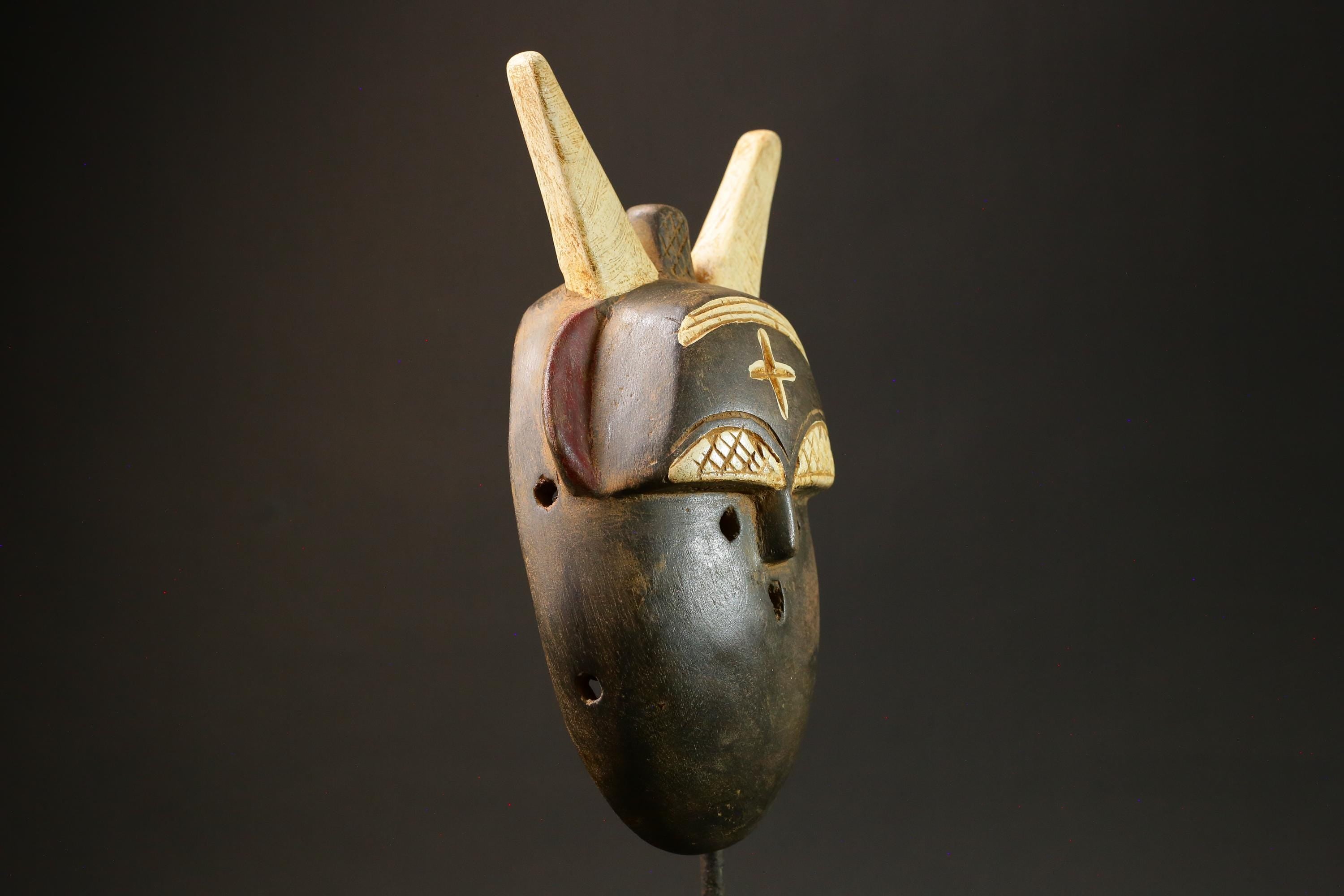 African Mask Toma Handcrafted Wooden Face Portrait with Horns Wall Decor Masks for wall-G3046